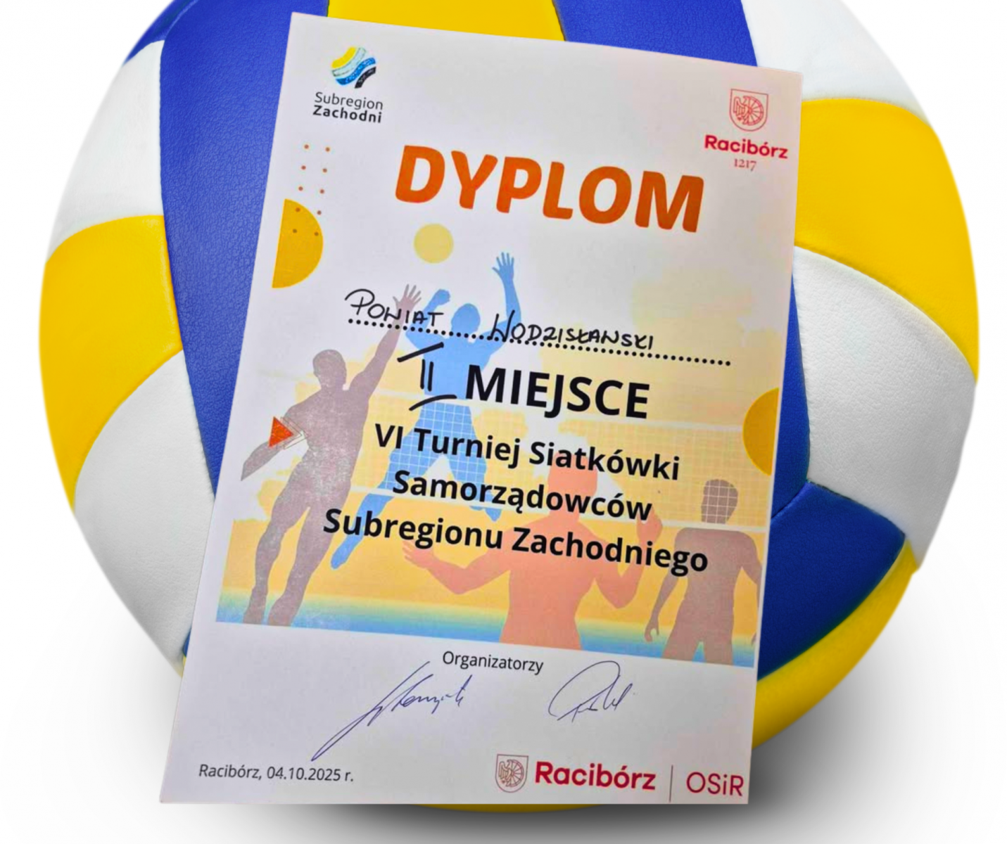 Zdjęcie w galerii na portalu naszwodzislaw.com: Powiat Wodzisławski z drugim miejscem w Turnieju Siatkówki Samorządowców wiadomości z regionu
