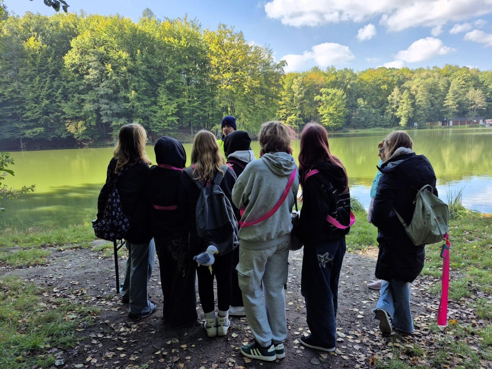 Zdjęcie w galerii na portalu naszwodzislaw.com: Powiat Express: Zielona misja. Pierwsze w historii powiatu wydarzenie ekologiczne [FOTO] wiadomości z regionu