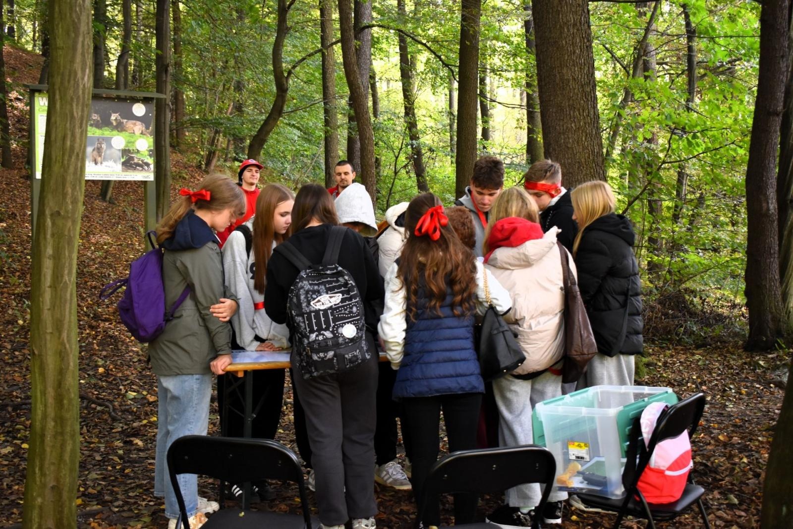 Zdjęcie w galerii na portalu naszwodzislaw.com: Powiat Express: Zielona misja. Pierwsze w historii powiatu wydarzenie ekologiczne [FOTO] wiadomości z regionu