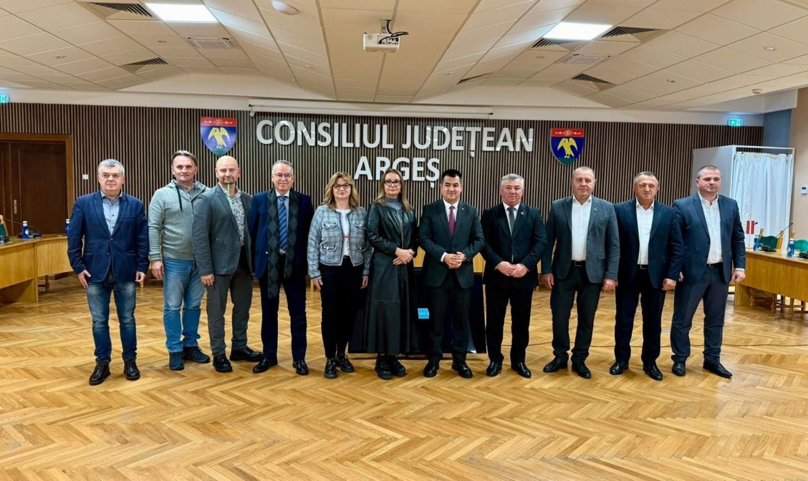 Zdjęcie w galerii na portalu naszwodzislaw.com: Delegacja Powiatu Wodzisławskiego gościła w Rumunii wiadomości z regionu