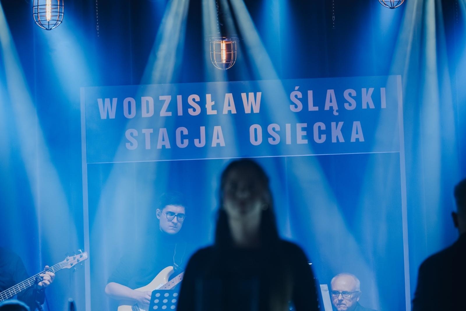 Zdjęcie w galerii na portalu naszwodzislaw.com: Magia dźwięków na Stacji Osiecka w Wodzisławiu Śląskim [FOTO] wiadomości z regionu