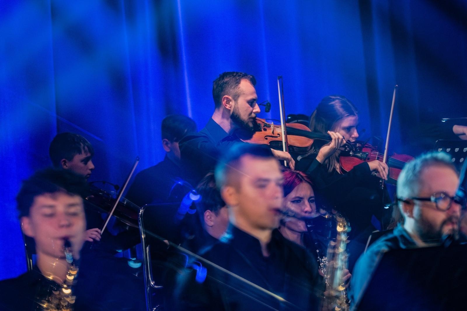 Zdjęcie w galerii na portalu naszwodzislaw.com: Magia dźwięków na Stacji Osiecka w Wodzisławiu Śląskim [FOTO] wiadomości z regionu