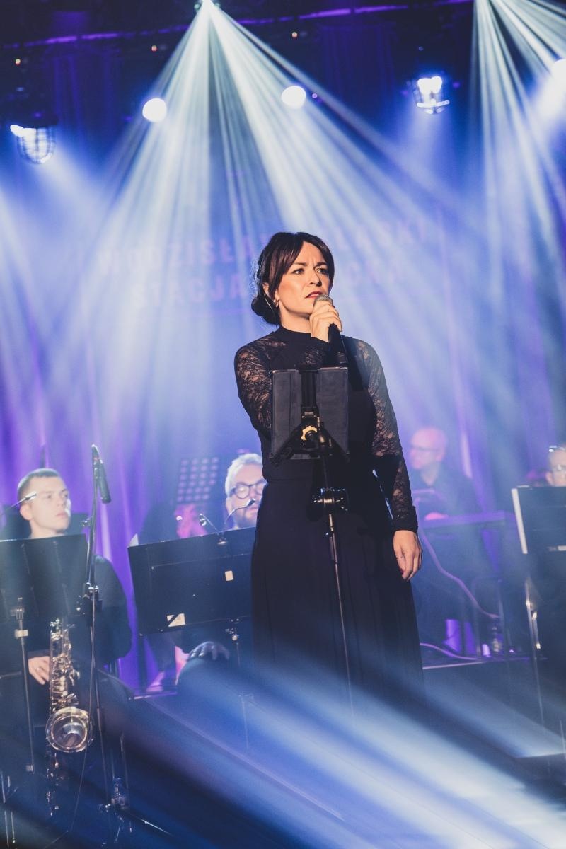 Zdjęcie w galerii na portalu naszwodzislaw.com: Magia dźwięków na Stacji Osiecka w Wodzisławiu Śląskim [FOTO] wiadomości z regionu