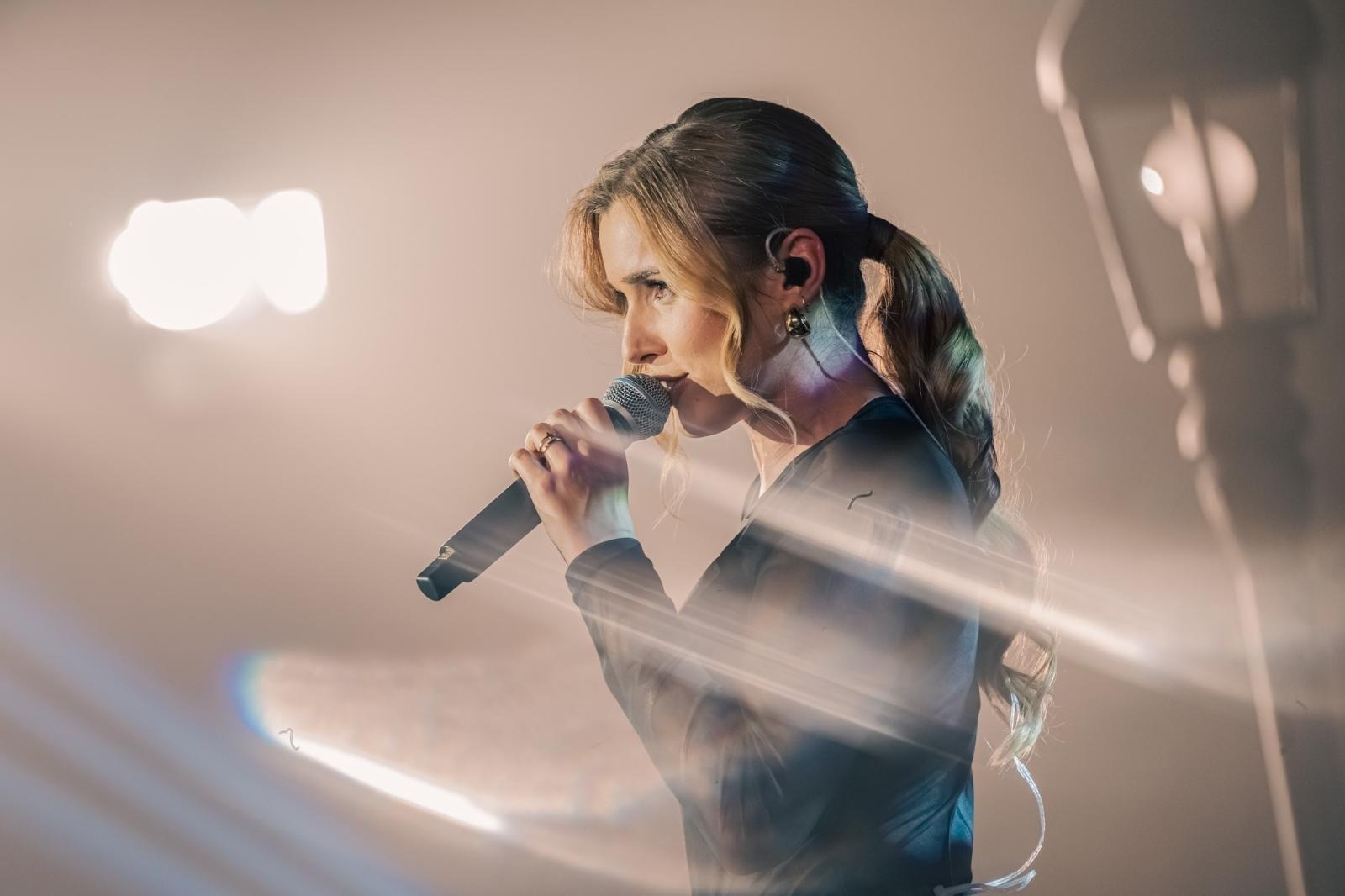 Zdjęcie w galerii na portalu naszwodzislaw.com: Magia dźwięków na Stacji Osiecka w Wodzisławiu Śląskim [FOTO] wiadomości z regionu