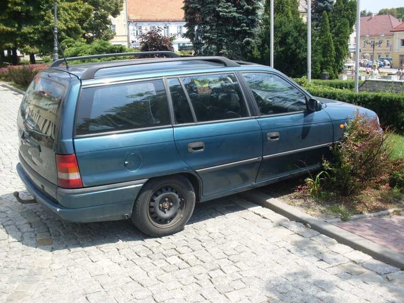 Zdjęcie w galerii na portalu naszwodzislaw.com: Bardzo się spieszył. Zapomniał o ręcznym wiadomości z regionu