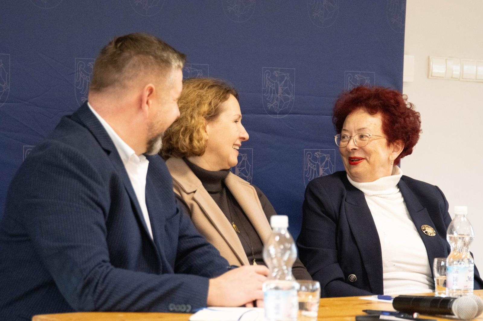 Zdjęcie w galerii na portalu naszwodzislaw.com: Prezydent spotkał się z mieszkańcami Kokoszyc wiadomości z regionu