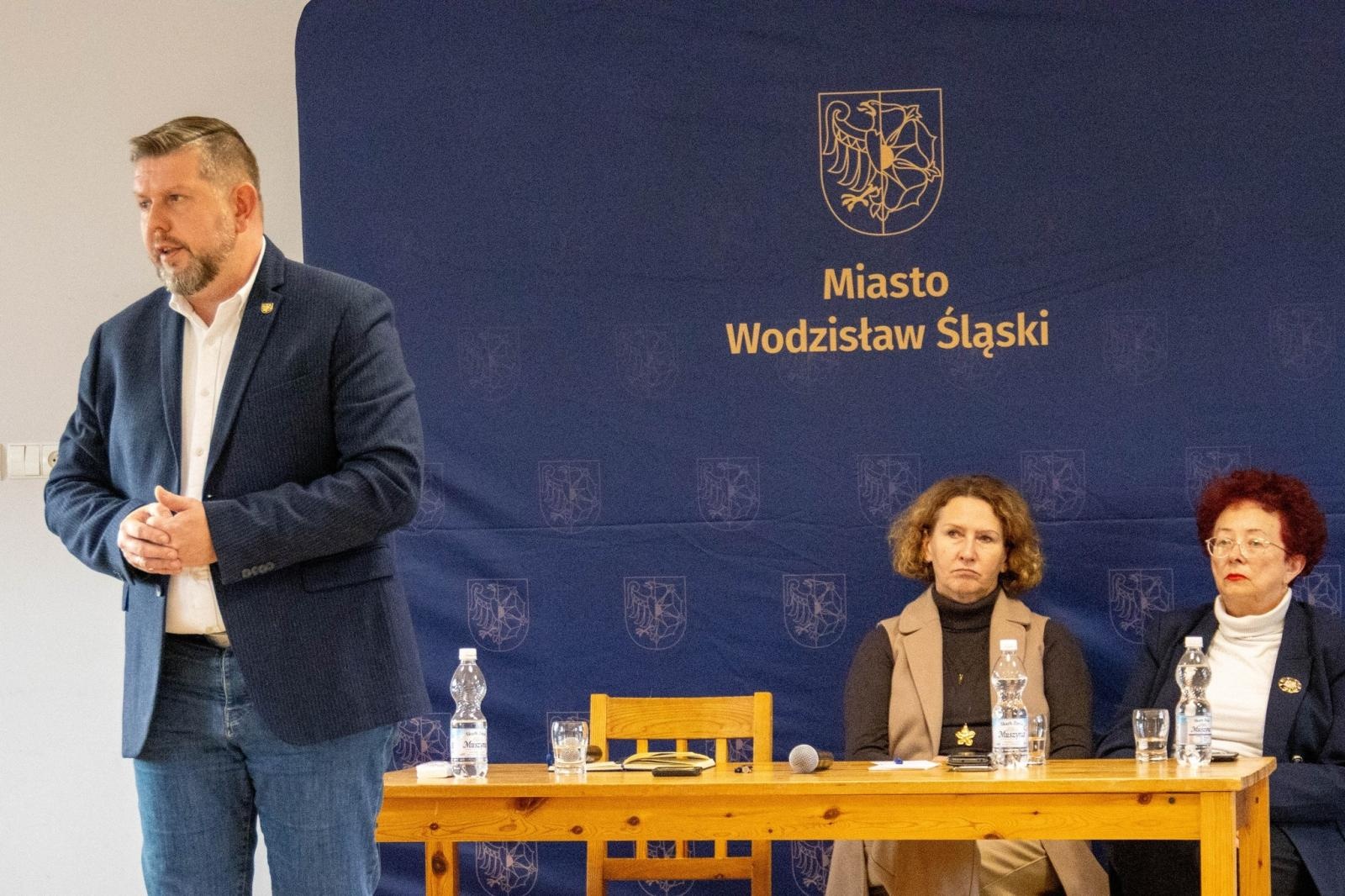 Zdjęcie w galerii na portalu naszwodzislaw.com: Prezydent spotkał się z mieszkańcami Kokoszyc wiadomości z regionu