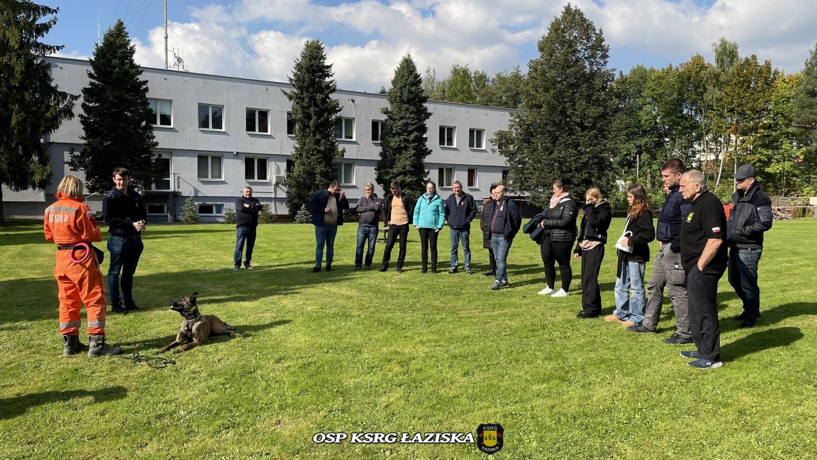 Zdjęcie w galerii na portalu naszwodzislaw.com: Strażacka współpraca bez granic. Wizyta druhów z Freiwillige Feuerwehr Schwanheim w Łaziskach wiadomości z regionu