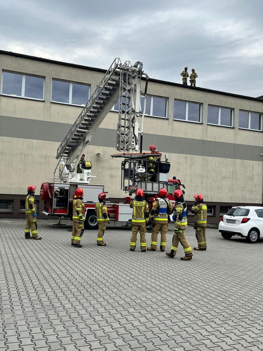 Zdjęcie w galerii na portalu naszwodzislaw.com: Strażacy doskonalili swoje umiejętności w PCKZiU w Wodzisławiu Śląskim wiadomości z regionu