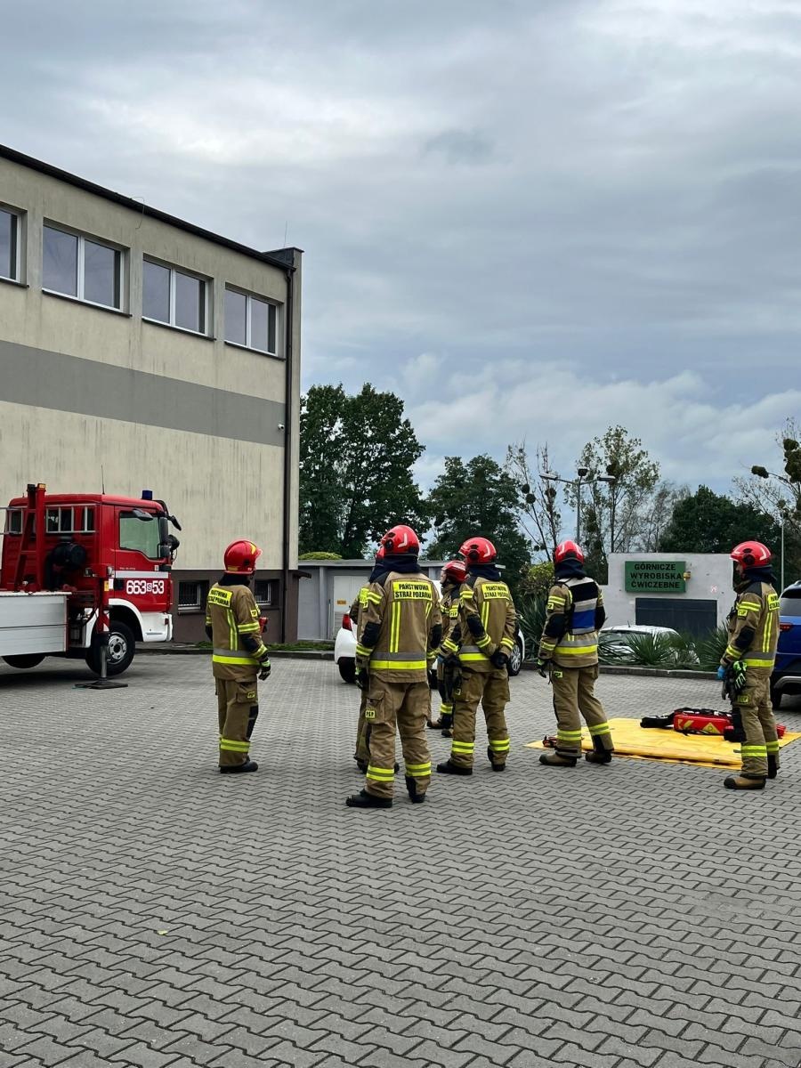 Zdjęcie w galerii na portalu naszwodzislaw.com: Strażacy doskonalili swoje umiejętności w PCKZiU w Wodzisławiu Śląskim wiadomości z regionu