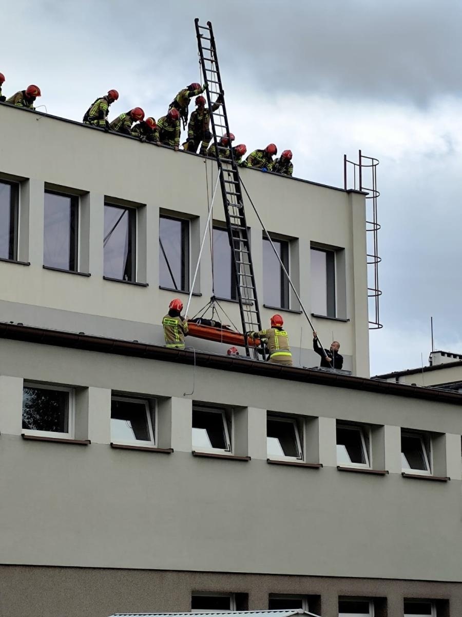 Zdjęcie w galerii na portalu naszwodzislaw.com: Strażacy doskonalili swoje umiejętności w PCKZiU w Wodzisławiu Śląskim wiadomości z regionu