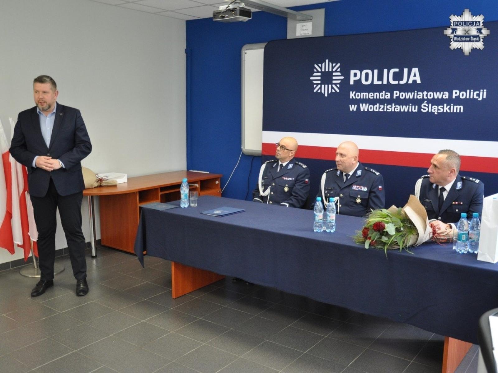 Zdjęcie w galerii na portalu naszwodzislaw.com: Wodzisławska Komenda Powiatowa Policji ma nowego komendanta wiadomości z regionu