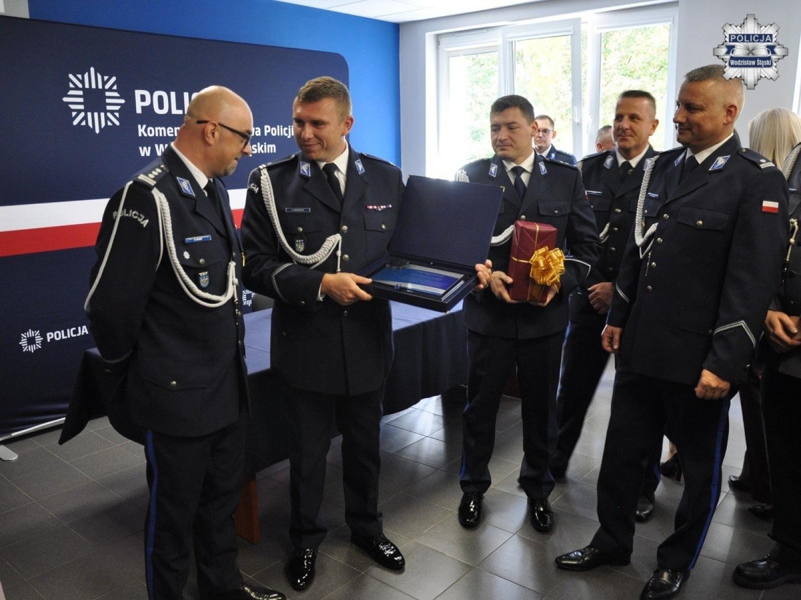 Zdjęcie w galerii na portalu naszwodzislaw.com: Wodzisławska Komenda Powiatowa Policji ma nowego komendanta wiadomości z regionu
