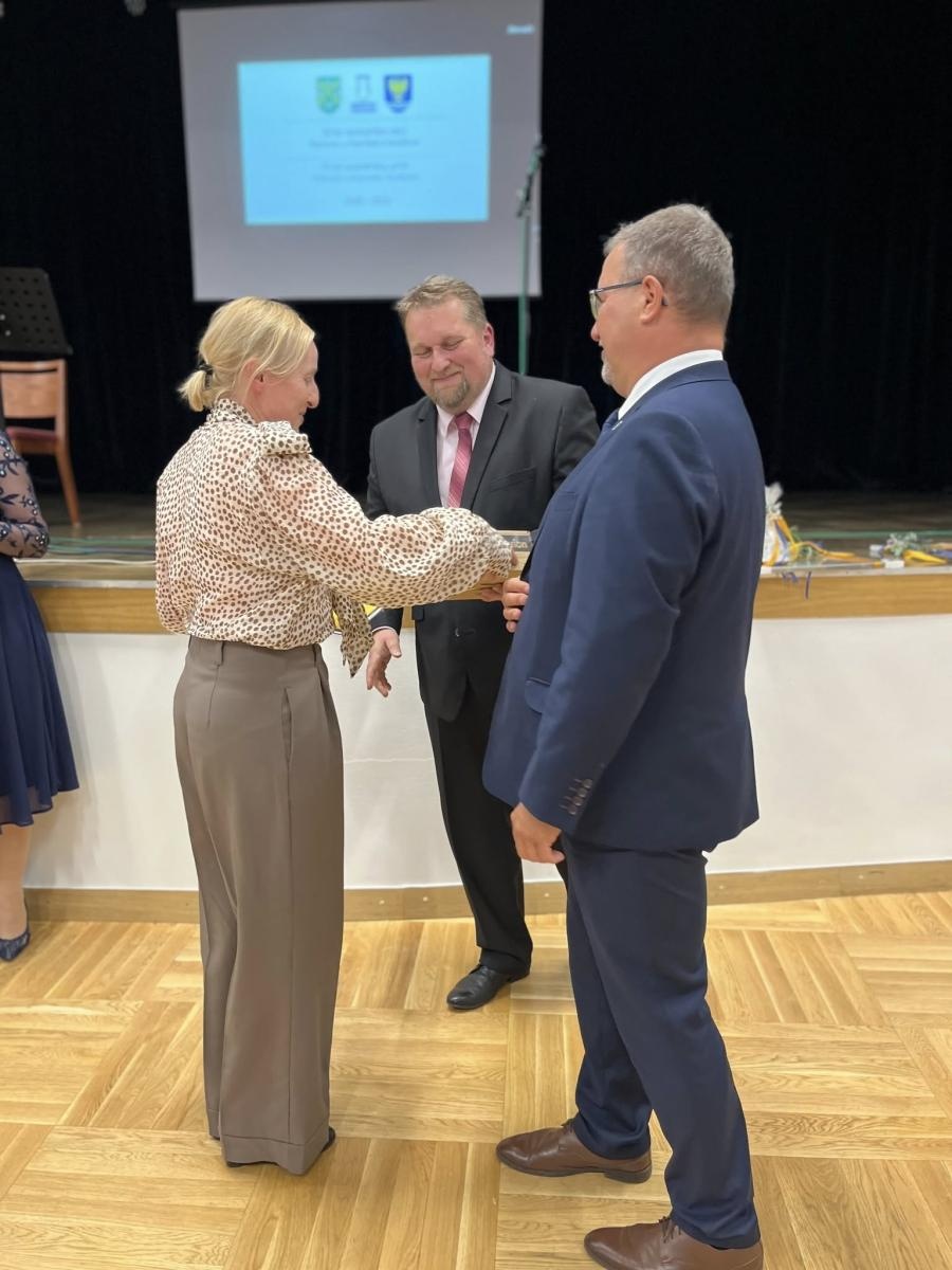 Zdjęcie w galerii na portalu naszwodzislaw.com: Święto partnerskiej współpracy. 30 lat wspólnych działań Godowa i Petrovic wiadomości z regionu