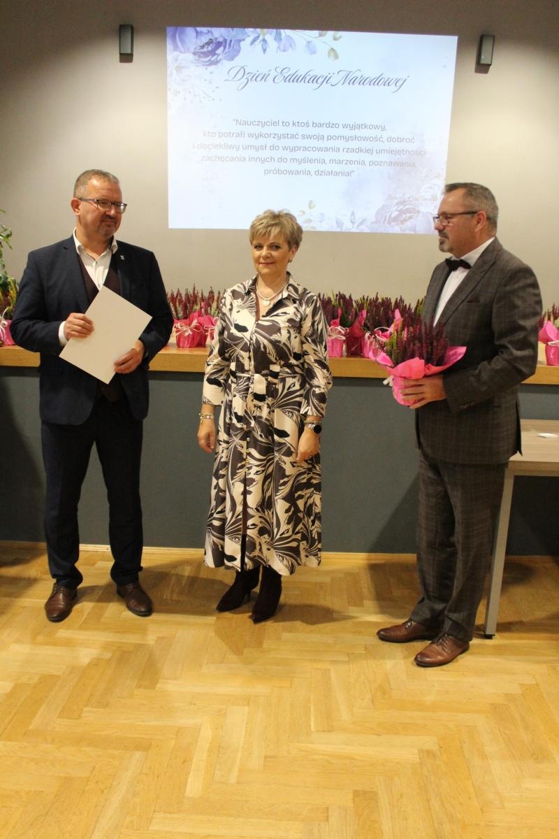 Zdjęcie w galerii na portalu naszwodzislaw.com: Dzień Edukacji Narodowej w Gminie Godów [FOTO] wiadomości z regionu