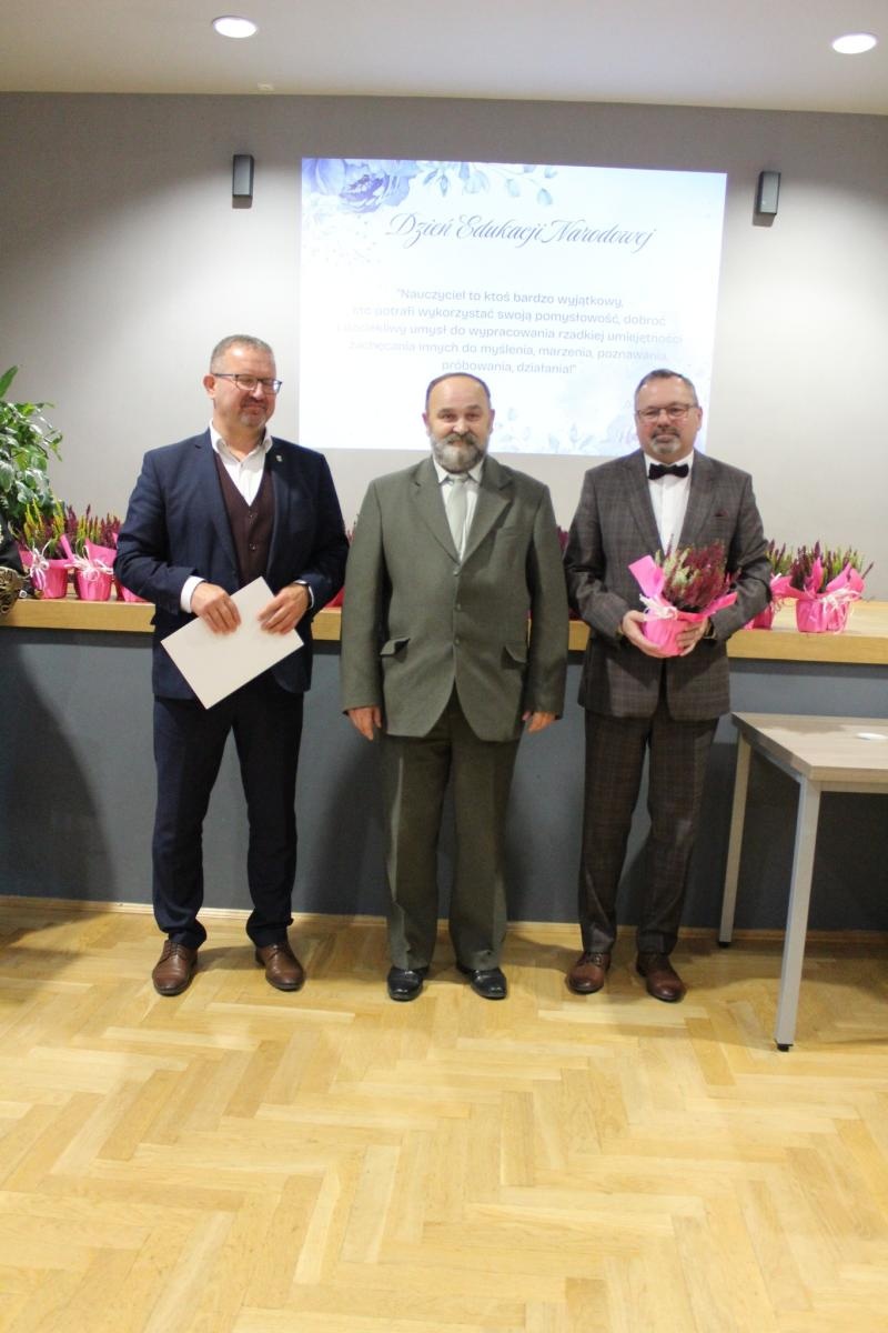 Zdjęcie w galerii na portalu naszwodzislaw.com: Dzień Edukacji Narodowej w Gminie Godów [FOTO] wiadomości z regionu