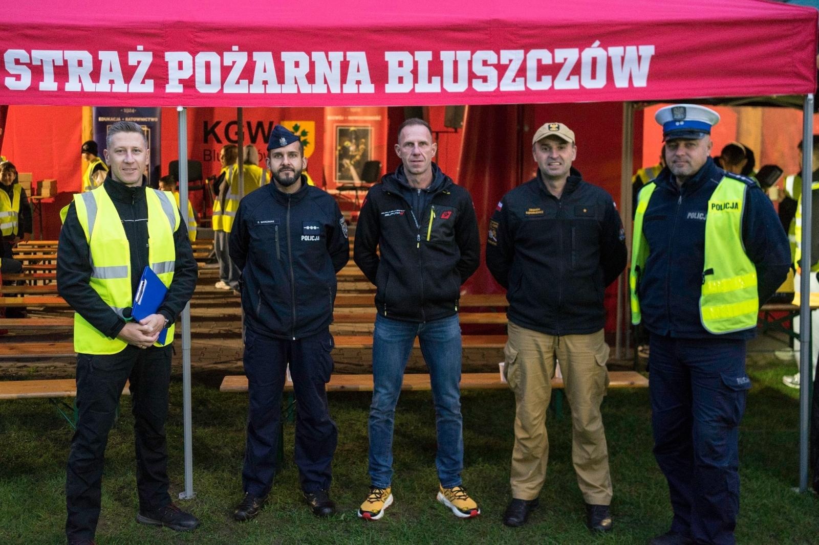 Zdjęcie w galerii na portalu naszwodzislaw.com: Edukacja i bezpieczeństwo w służbie społeczności. Jesienna akcja w Bluszczowie [FOTO] wiadomości z regionu
