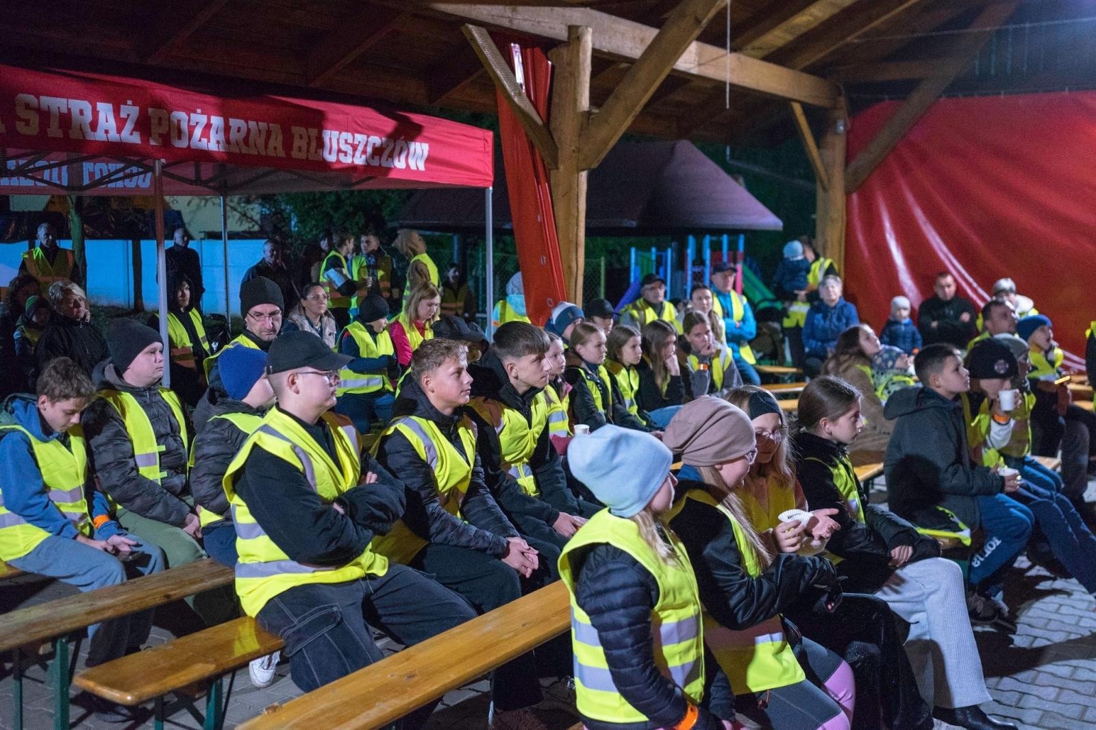 Zdjęcie w galerii na portalu naszwodzislaw.com: Edukacja i bezpieczeństwo w służbie społeczności. Jesienna akcja w Bluszczowie [FOTO] wiadomości z regionu