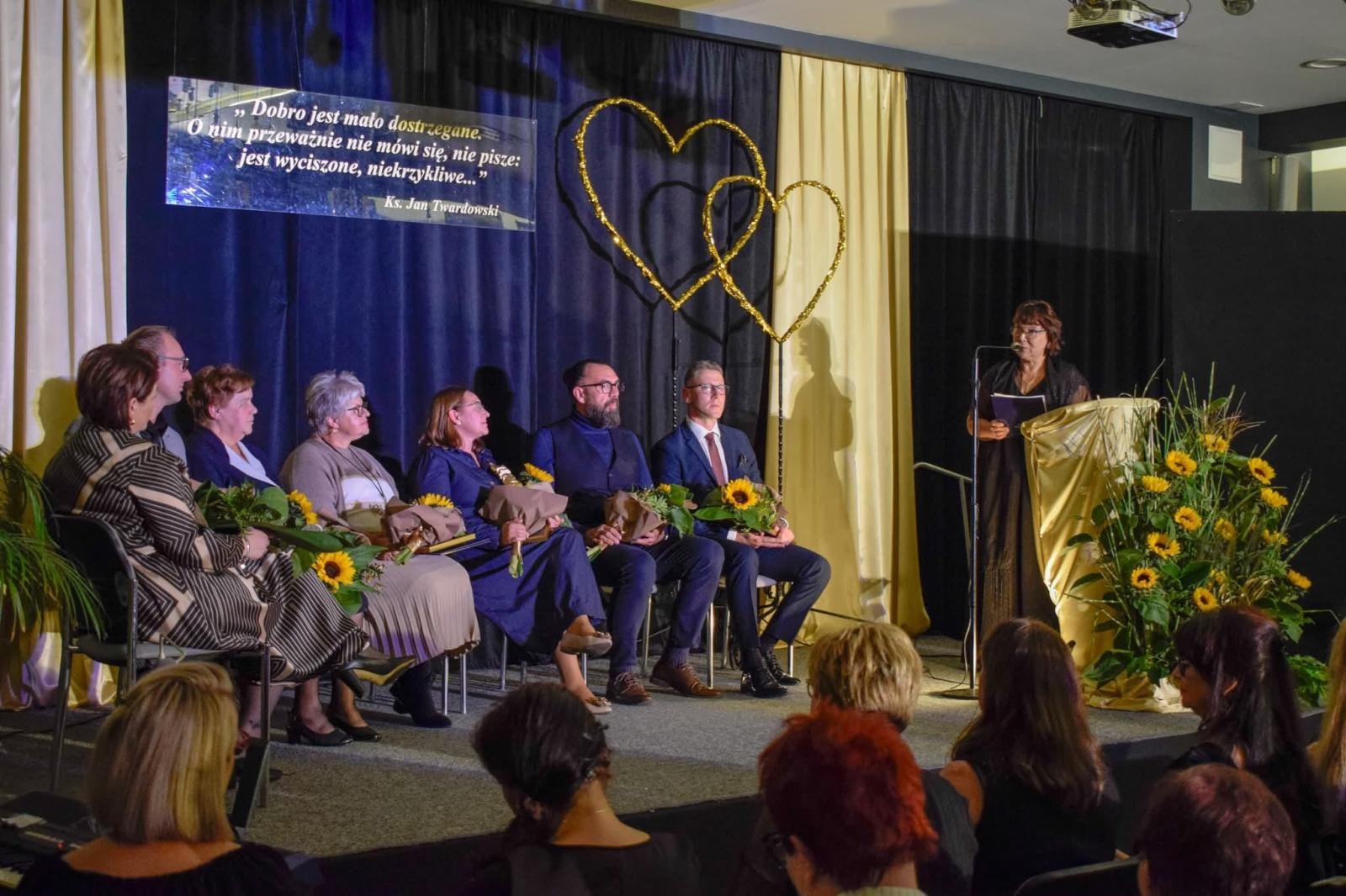 Zdjęcie w galerii na portalu naszwodzislaw.com: Człowiek o Złotym Sercu. Strażak z PSP Wodzisław Śląski z wyróżnieniem wiadomości z regionu