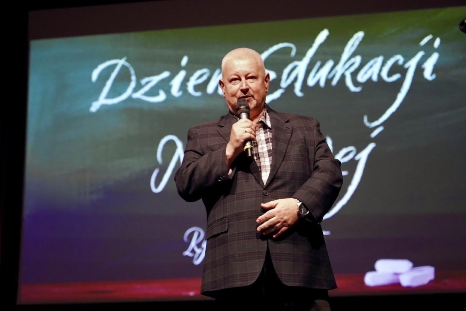 Zdjęcie w galerii na portalu naszwodzislaw.com: Oświatowe święto w Rydułtowach [FOTO] wiadomości z regionu