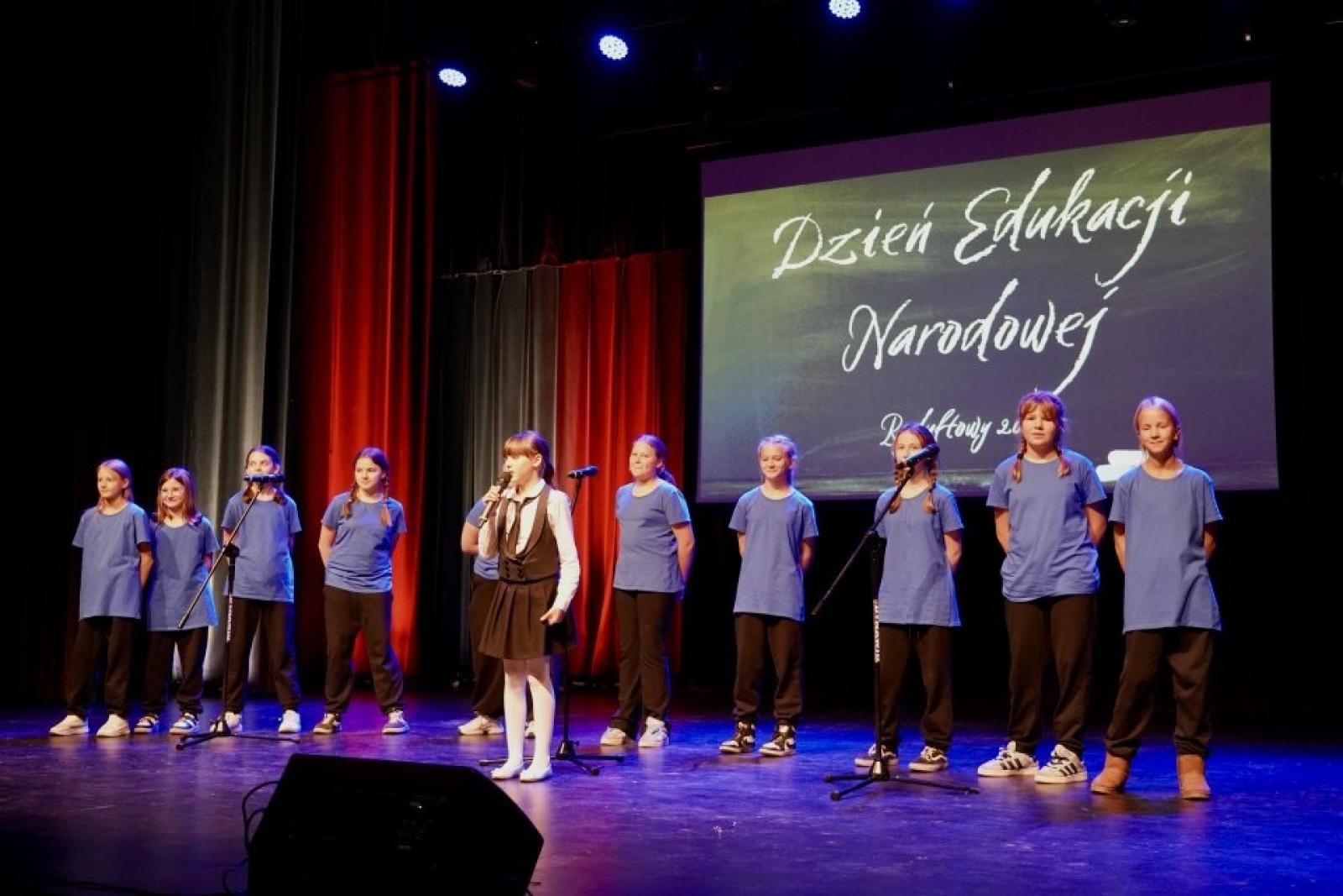 Zdjęcie w galerii na portalu naszwodzislaw.com: Oświatowe święto w Rydułtowach [FOTO] wiadomości z regionu