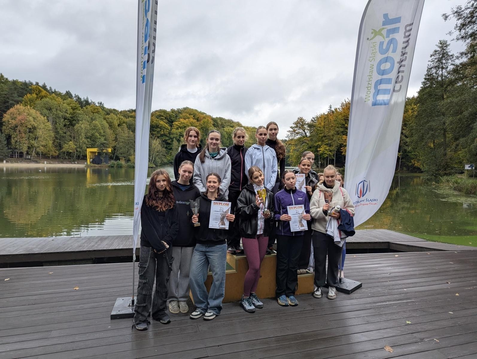 Zdjęcie w galerii na portalu naszwodzislaw.com: Sukces reprezentacji Zespołu Szkół Technicznych w biegach przełajowych wiadomości z regionu