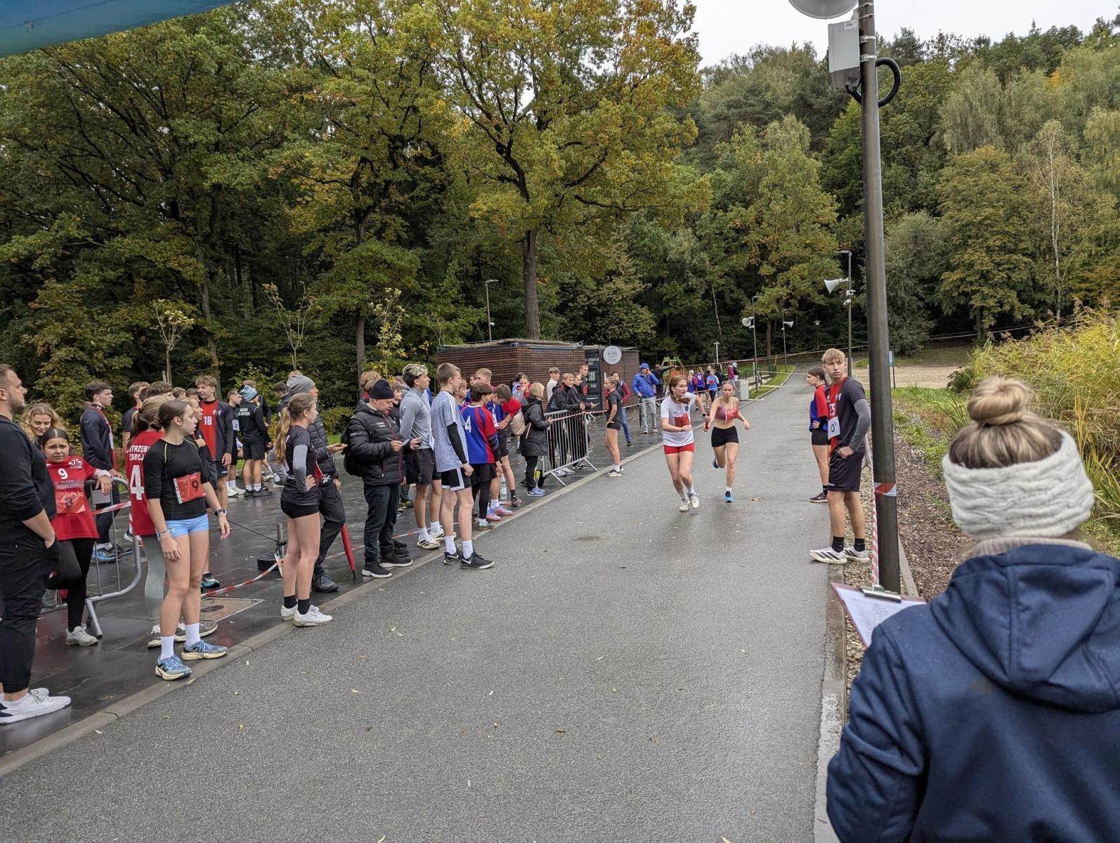 Zdjęcie w galerii na portalu naszwodzislaw.com: Sukces reprezentacji Zespołu Szkół Technicznych w biegach przełajowych wiadomości z regionu