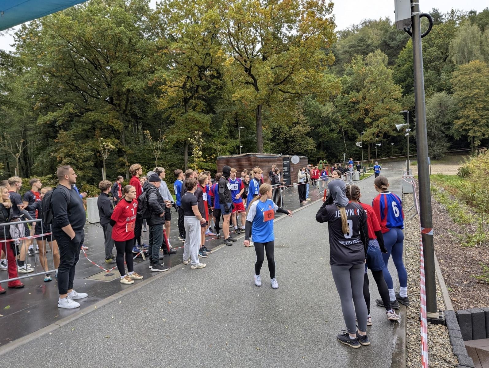 Zdjęcie w galerii na portalu naszwodzislaw.com: Sukces reprezentacji Zespołu Szkół Technicznych w biegach przełajowych wiadomości z regionu