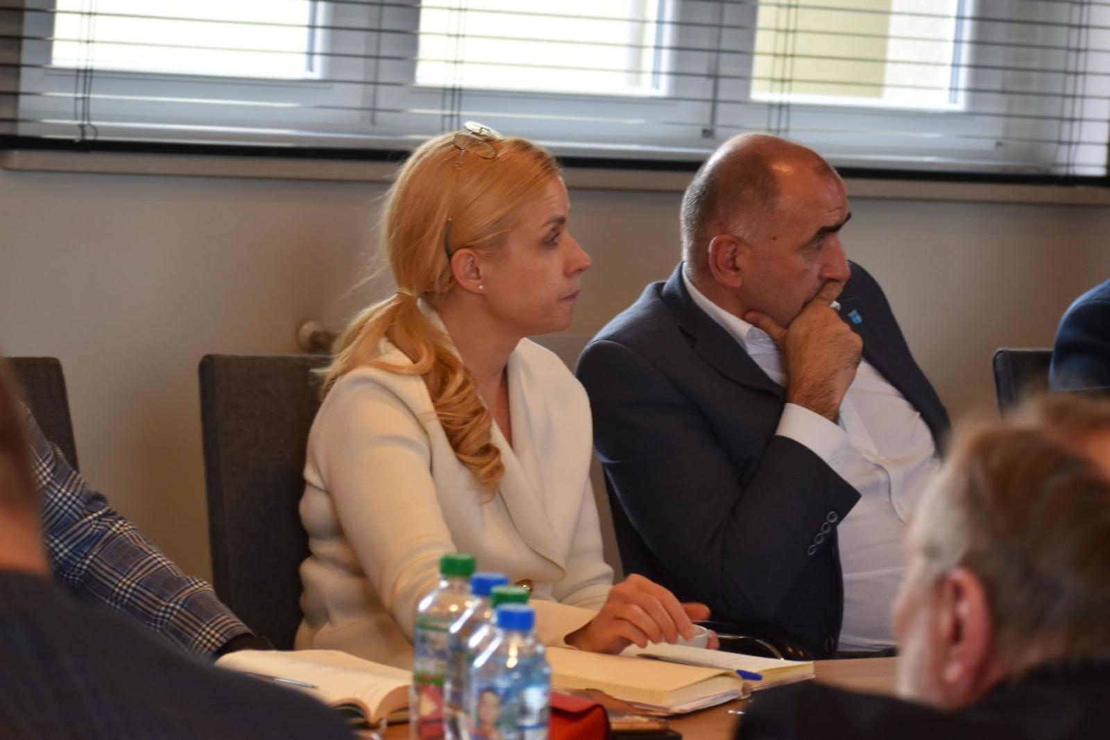 Zdjęcie w galerii na portalu naszwodzislaw.com: Konwent Miast i Gmin Powiatu Wodzisławskiego. Rozmowy o wspólnej komunikacji powiatowej wiadomości z regionu