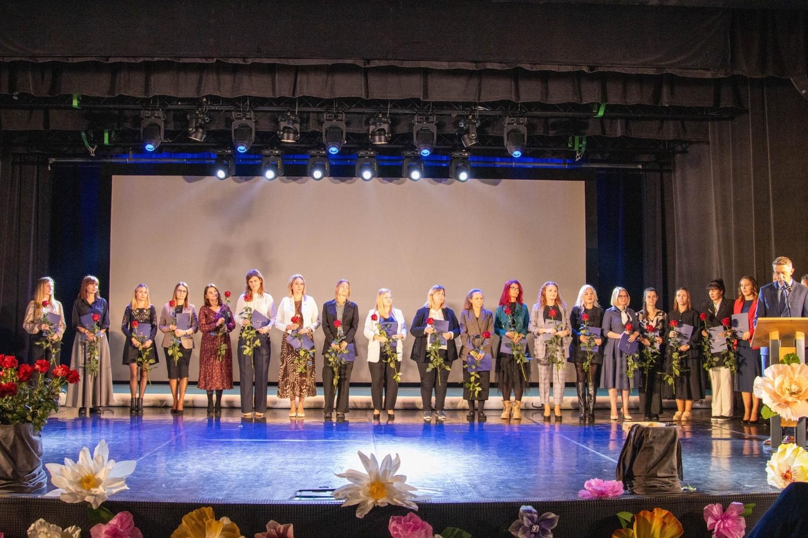 Zdjęcie w galerii na portalu naszwodzislaw.com: Wodzisław Śląski: Dzień Edukacji Narodowej w WCK [FOTO] wiadomości z regionu