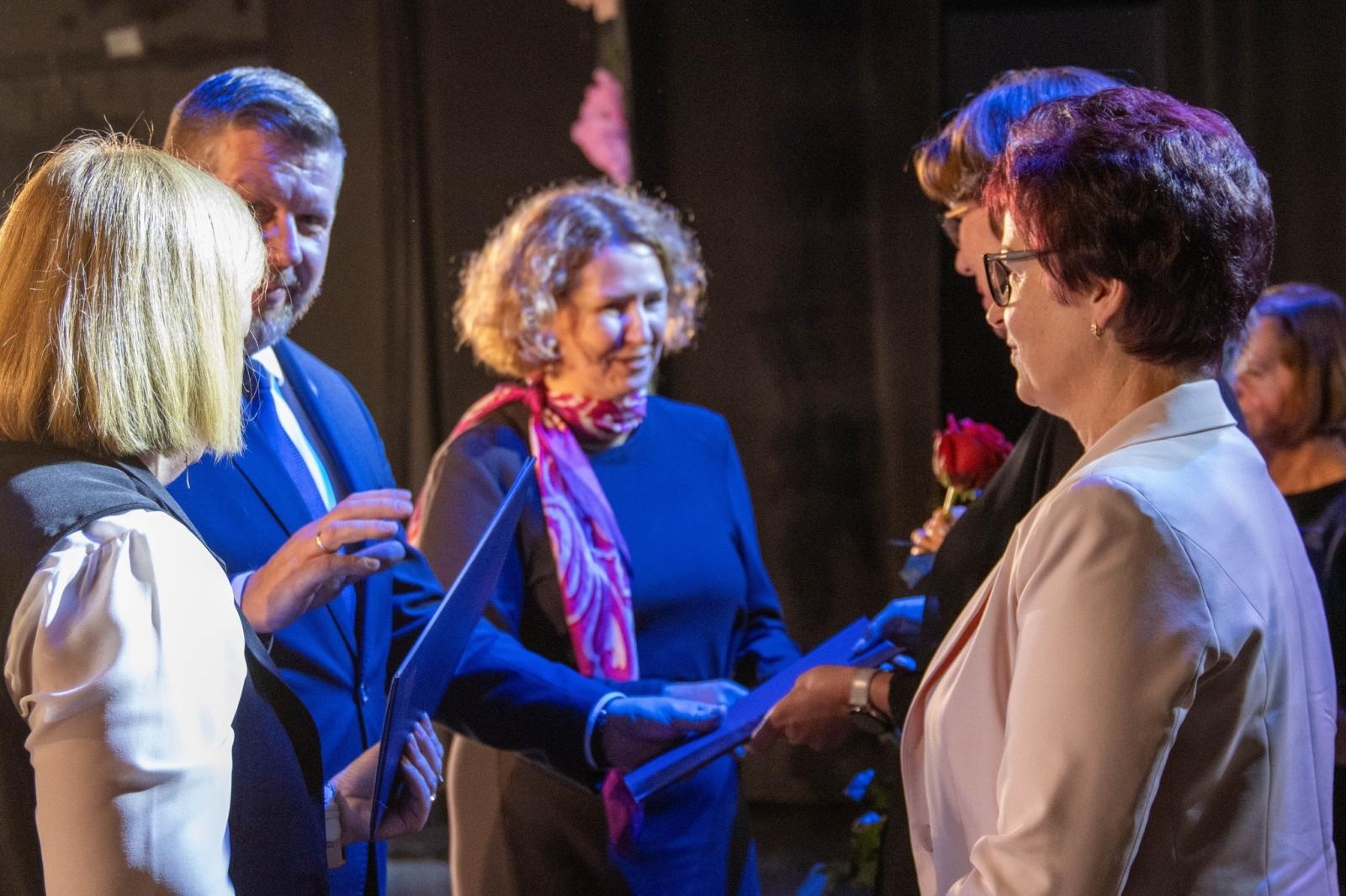 Zdjęcie w galerii na portalu naszwodzislaw.com: Wodzisław Śląski: Dzień Edukacji Narodowej w WCK [FOTO] wiadomości z regionu