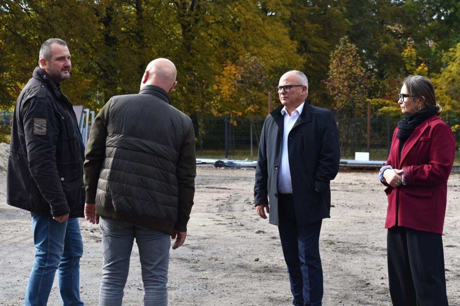 Zdjęcie w galerii na portalu naszwodzislaw.com: Nowa poradnia coraz bliżej. Trwają prace wykończeniowe wiadomości z regionu