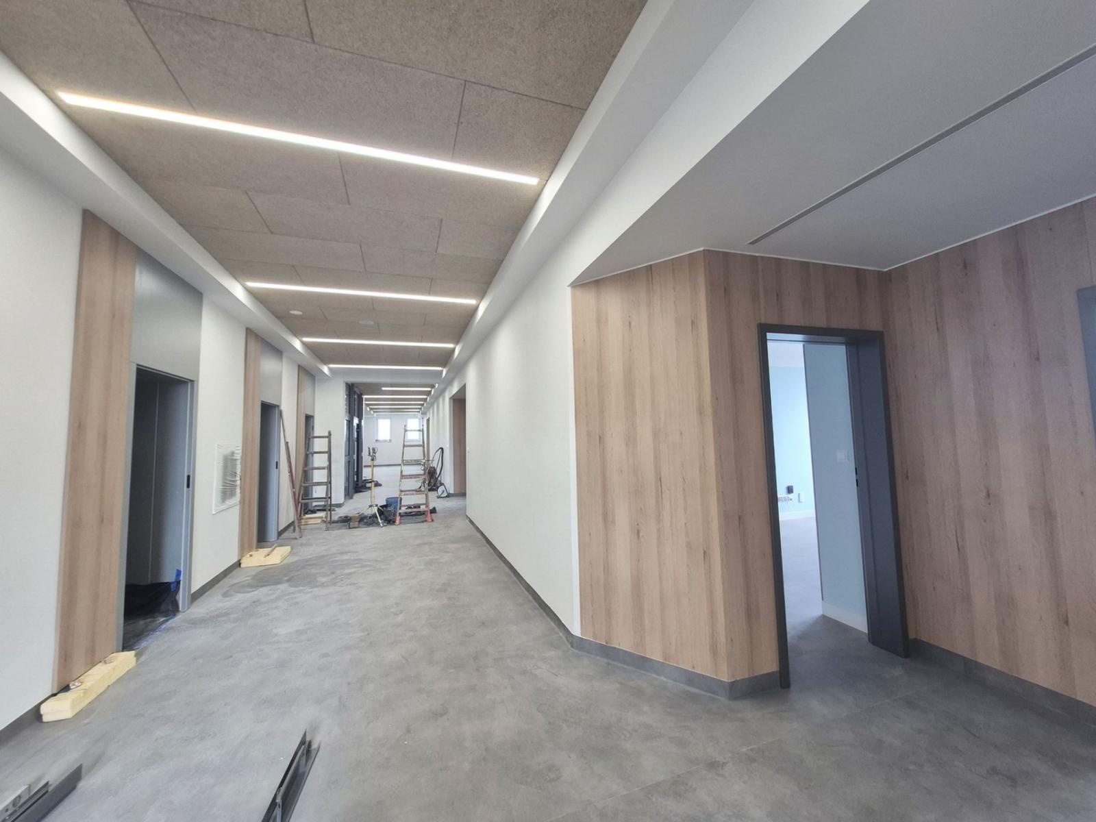 Zdjęcie w galerii na portalu naszwodzislaw.com: Nowa poradnia coraz bliżej. Trwają prace wykończeniowe wiadomości z regionu