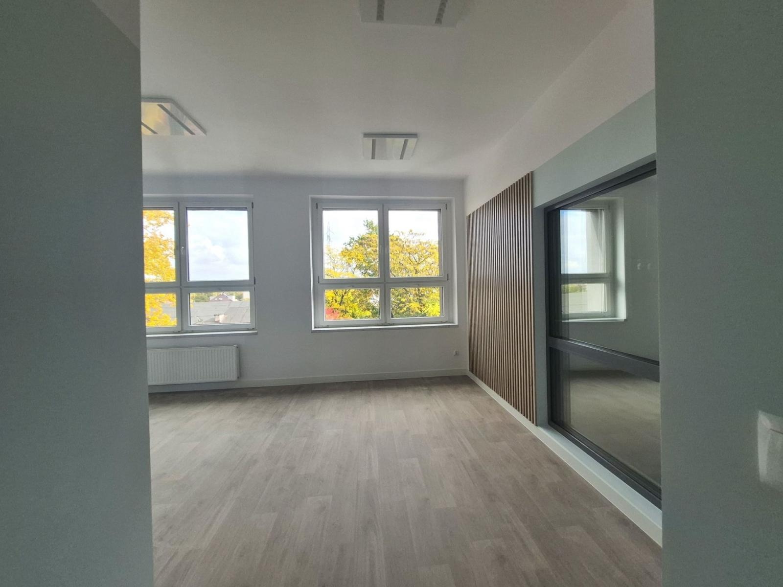 Zdjęcie w galerii na portalu naszwodzislaw.com: Nowa poradnia coraz bliżej. Trwają prace wykończeniowe wiadomości z regionu