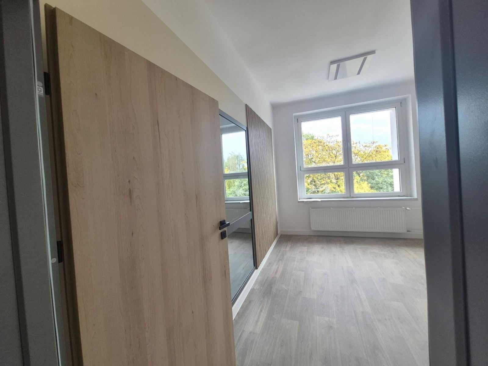 Zdjęcie w galerii na portalu naszwodzislaw.com: Nowa poradnia coraz bliżej. Trwają prace wykończeniowe wiadomości z regionu