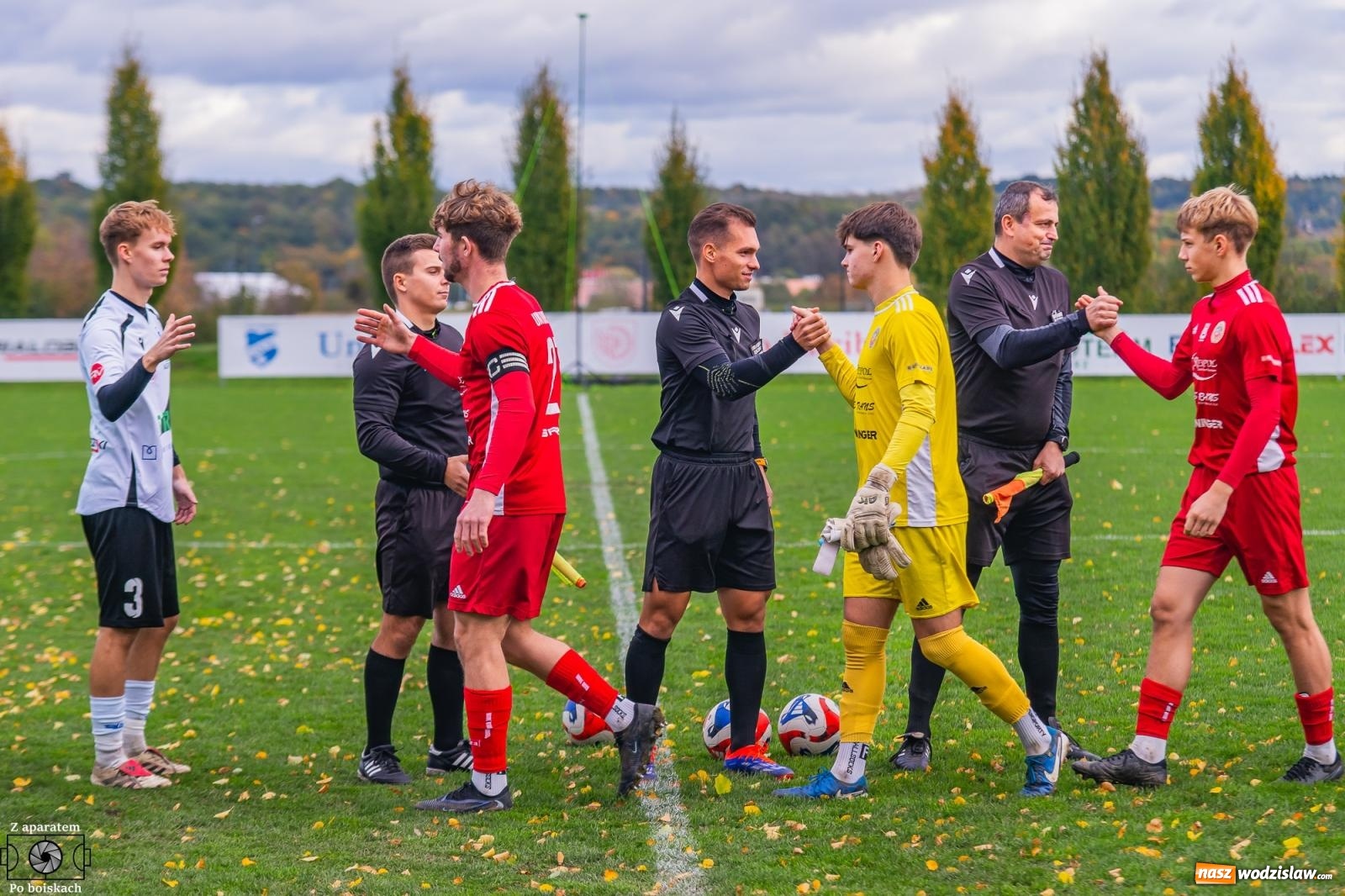 Zdjęcie w galerii na portalu naszwodzislaw.com: Klasa okręgowa: Pojedynek imienniczek na remis [FOTO] wiadomości z regionu