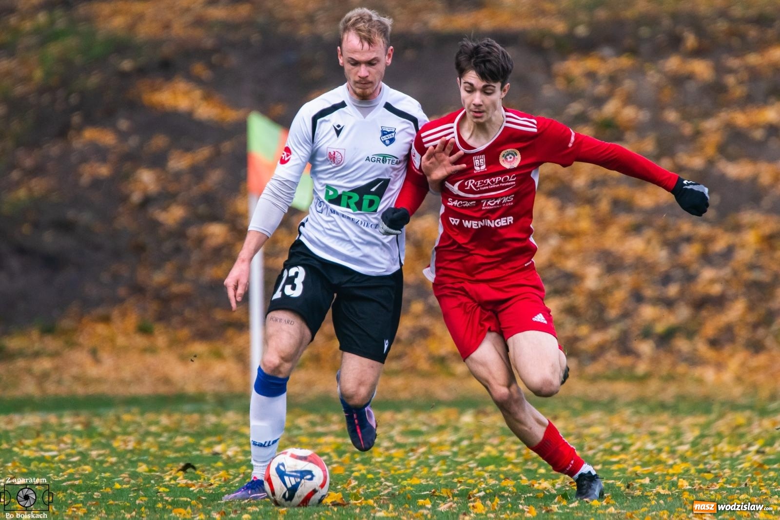 Zdjęcie w galerii na portalu naszwodzislaw.com: Klasa okręgowa: Pojedynek imienniczek na remis [FOTO] wiadomości z regionu