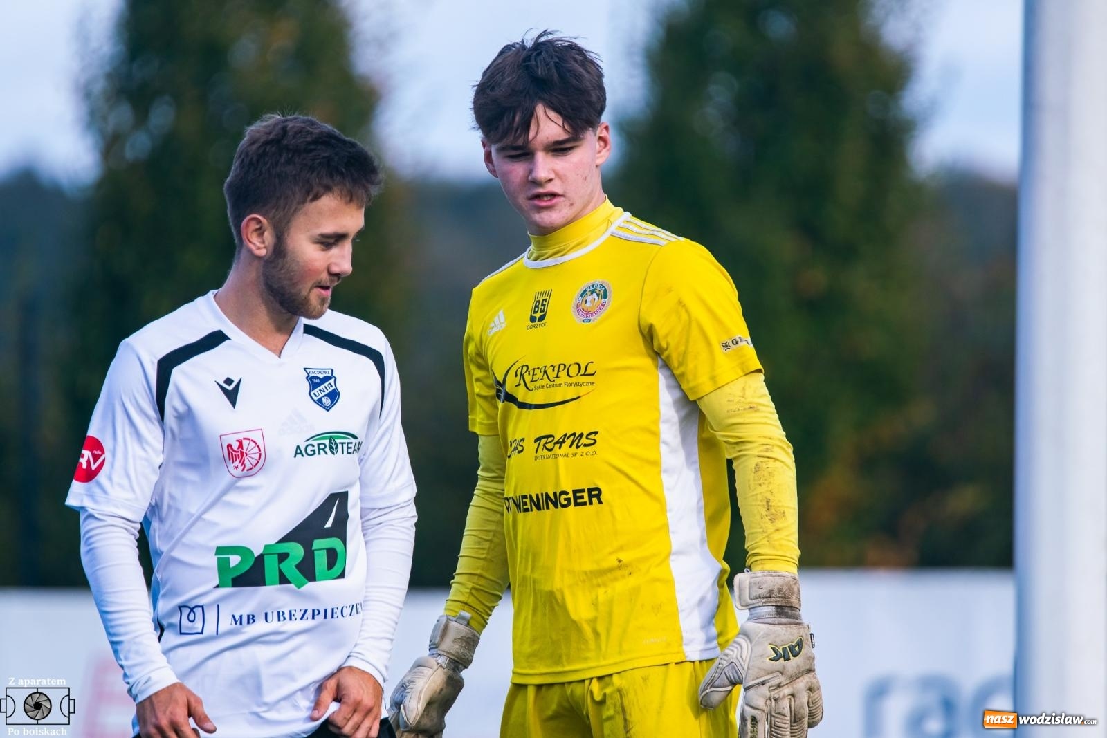 Zdjęcie w galerii na portalu naszwodzislaw.com: Klasa okręgowa: Pojedynek imienniczek na remis [FOTO] wiadomości z regionu