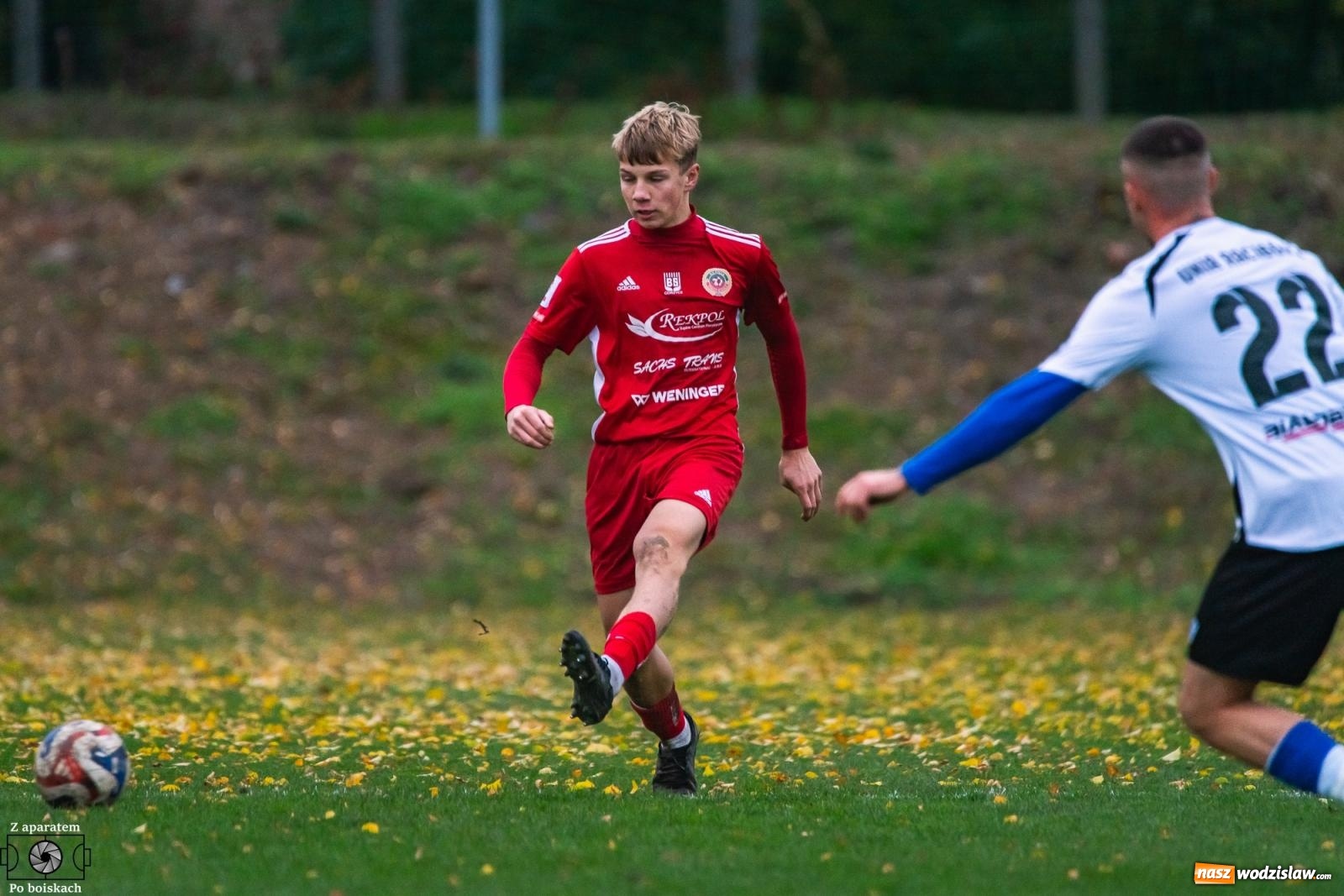 Zdjęcie w galerii na portalu naszwodzislaw.com: Klasa okręgowa: Pojedynek imienniczek na remis [FOTO] wiadomości z regionu