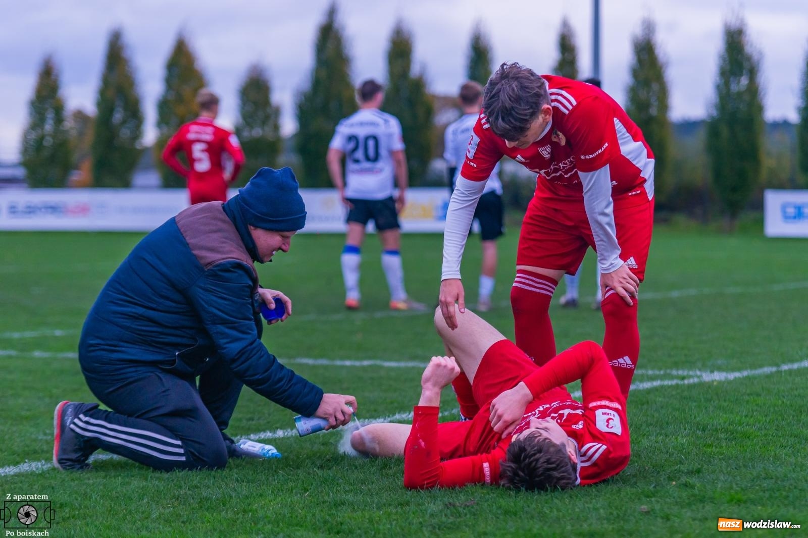 Zdjęcie w galerii na portalu naszwodzislaw.com: Klasa okręgowa: Pojedynek imienniczek na remis [FOTO] wiadomości z regionu