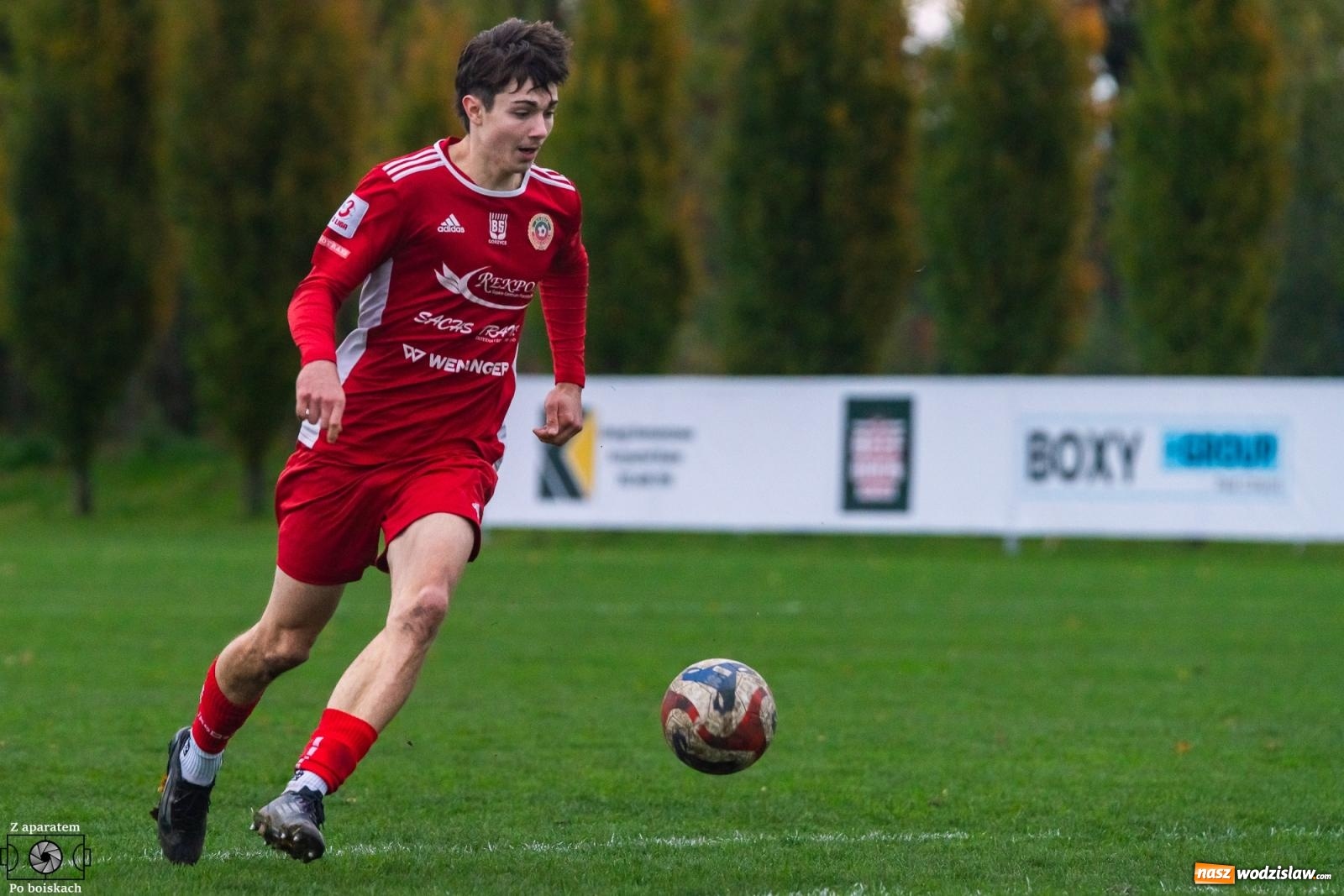 Zdjęcie w galerii na portalu naszwodzislaw.com: Klasa okręgowa: Pojedynek imienniczek na remis [FOTO] wiadomości z regionu