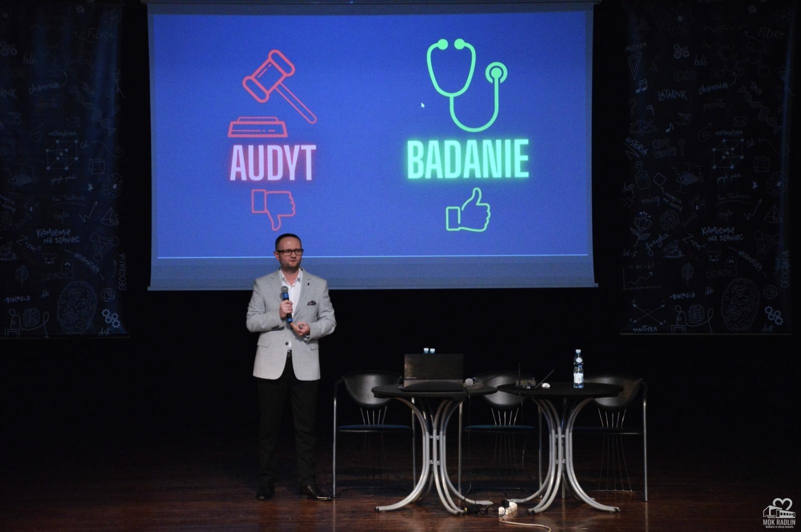 Zdjęcie w galerii na portalu naszwodzislaw.com: ChrońMY Dzieci 2.0. O bezpieczeństwie dzieci podczas konferencji w Radlinie wiadomości z regionu