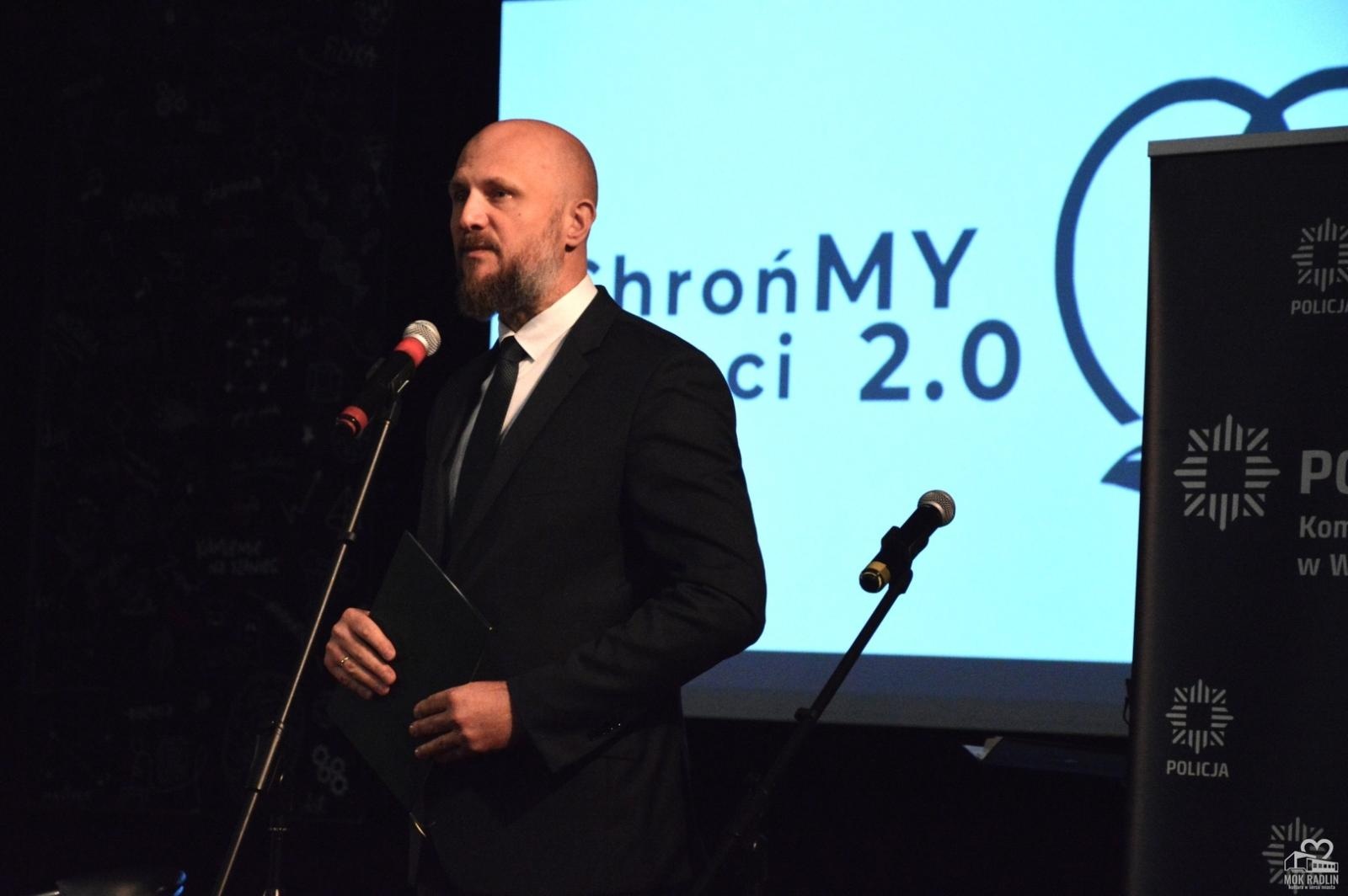 Zdjęcie w galerii na portalu naszwodzislaw.com: ChrońMY Dzieci 2.0. O bezpieczeństwie dzieci podczas konferencji w Radlinie wiadomości z regionu