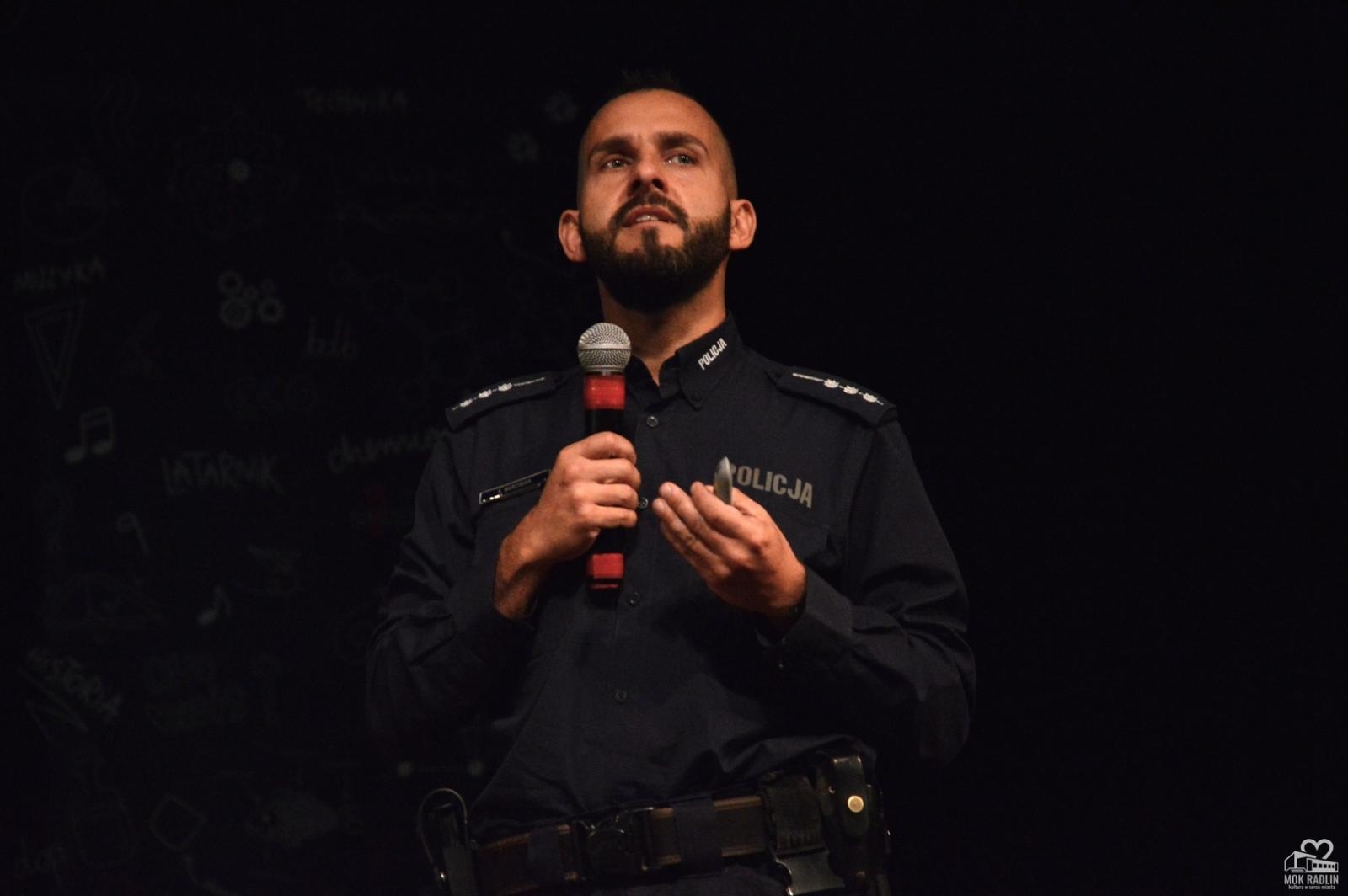 Zdjęcie w galerii na portalu naszwodzislaw.com: ChrońMY Dzieci 2.0. O bezpieczeństwie dzieci podczas konferencji w Radlinie wiadomości z regionu