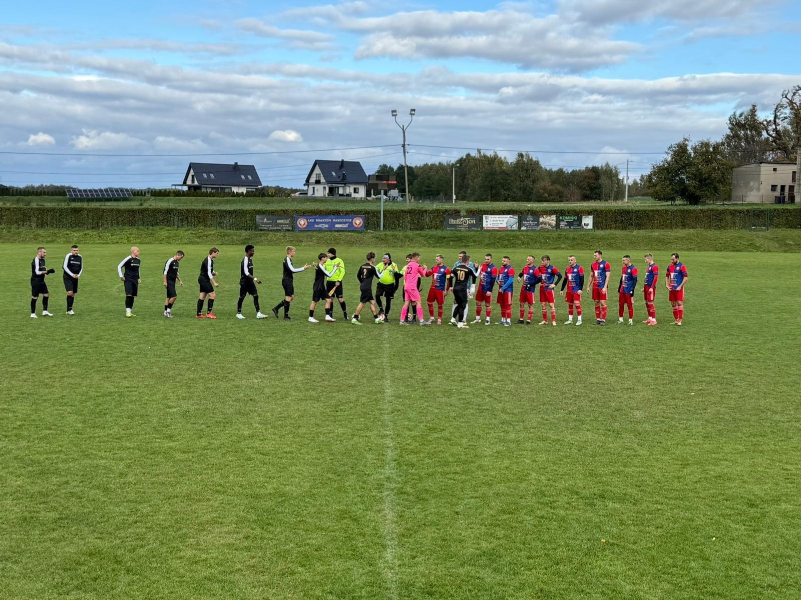 Zdjęcie w galerii na portalu naszwodzislaw.com: Rozwój Bełsznica bez punktów w Raszczycach wiadomości z regionu