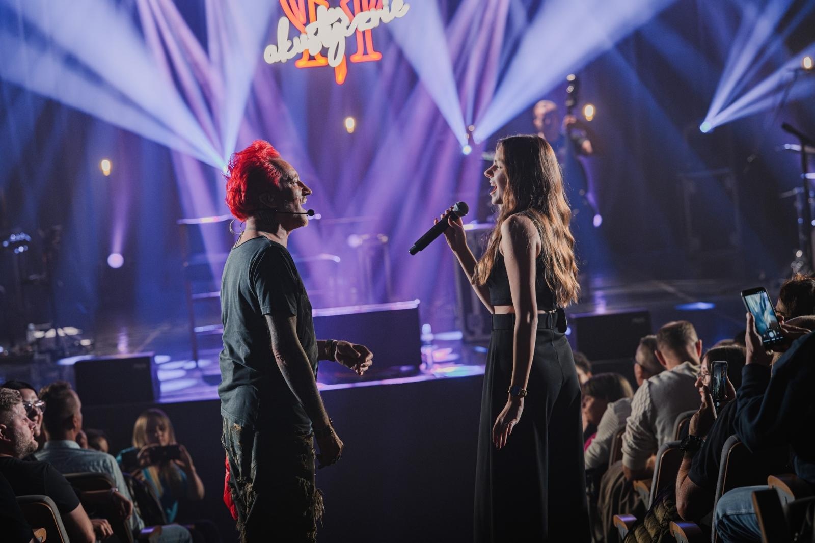 Zdjęcie w galerii na portalu naszwodzislaw.com: Michał Wiśniewski zabrał wodzisławian w muzyczną podróż [FOTO] wiadomości z regionu