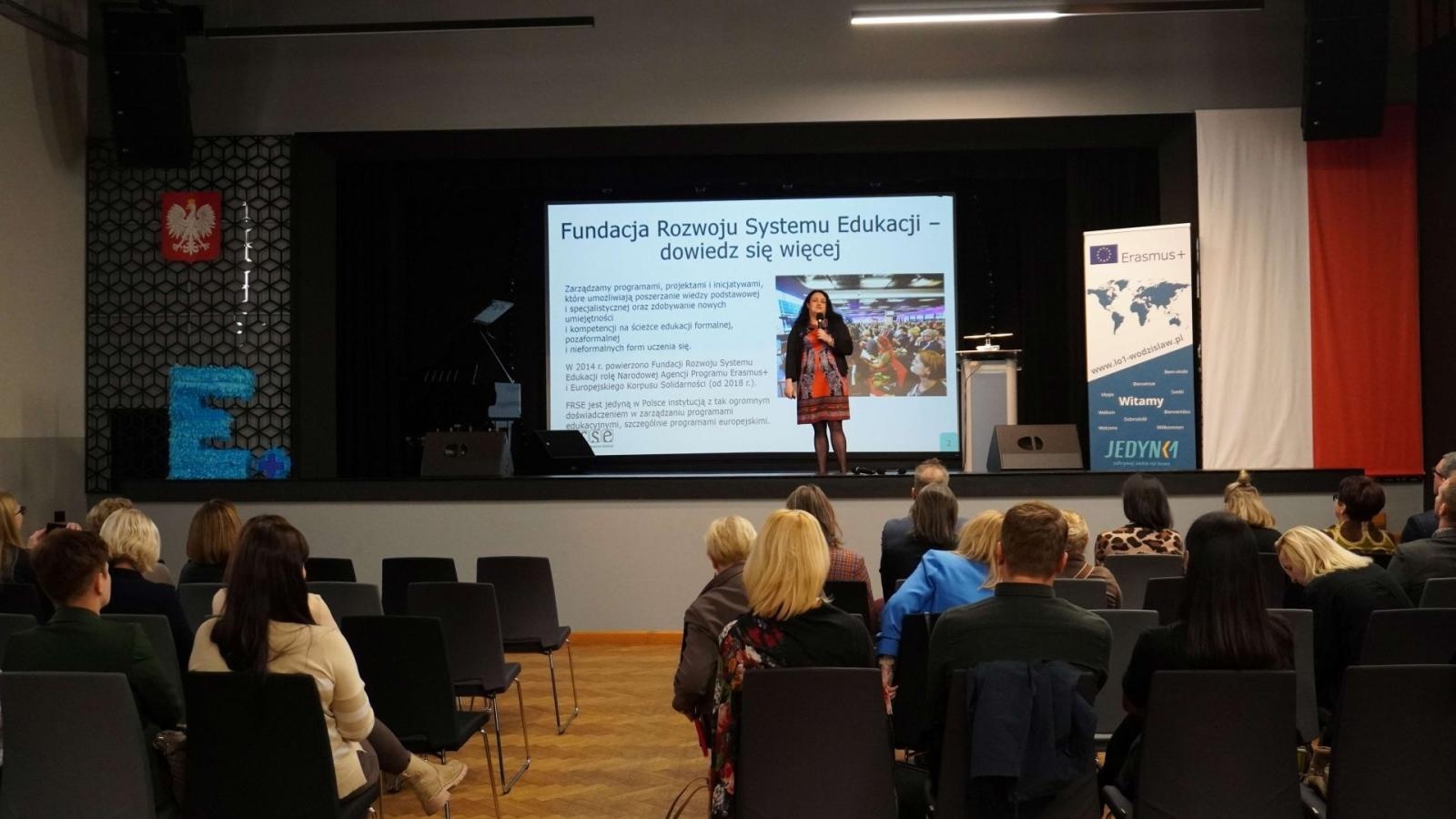 Zdjęcie w galerii na portalu naszwodzislaw.com: Zakręceni na punkcie Erasmus+ wiadomości z regionu