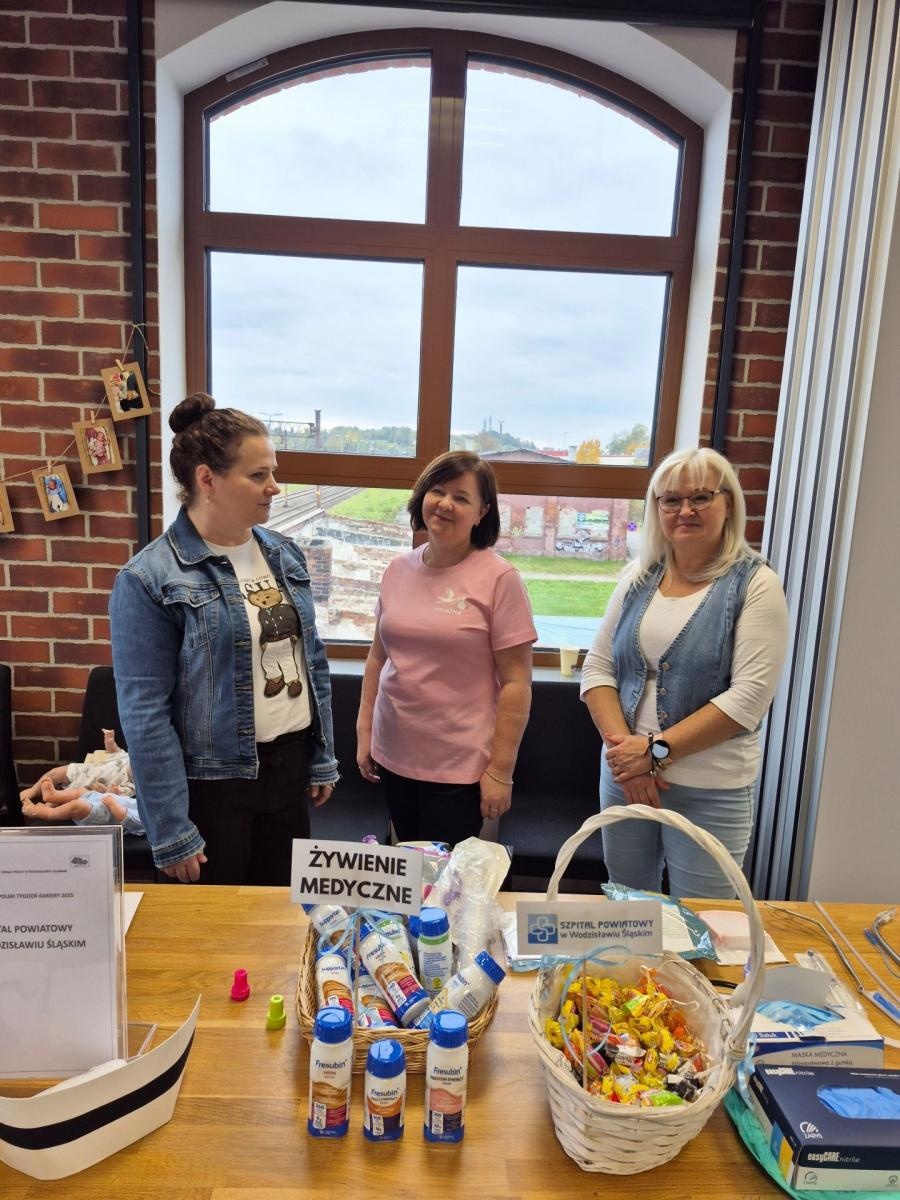 Zdjęcie w galerii na portalu naszwodzislaw.com: Stacja Relacja. Bilet do przyszłości młodych mieszkańców [FOTO] wiadomości z regionu