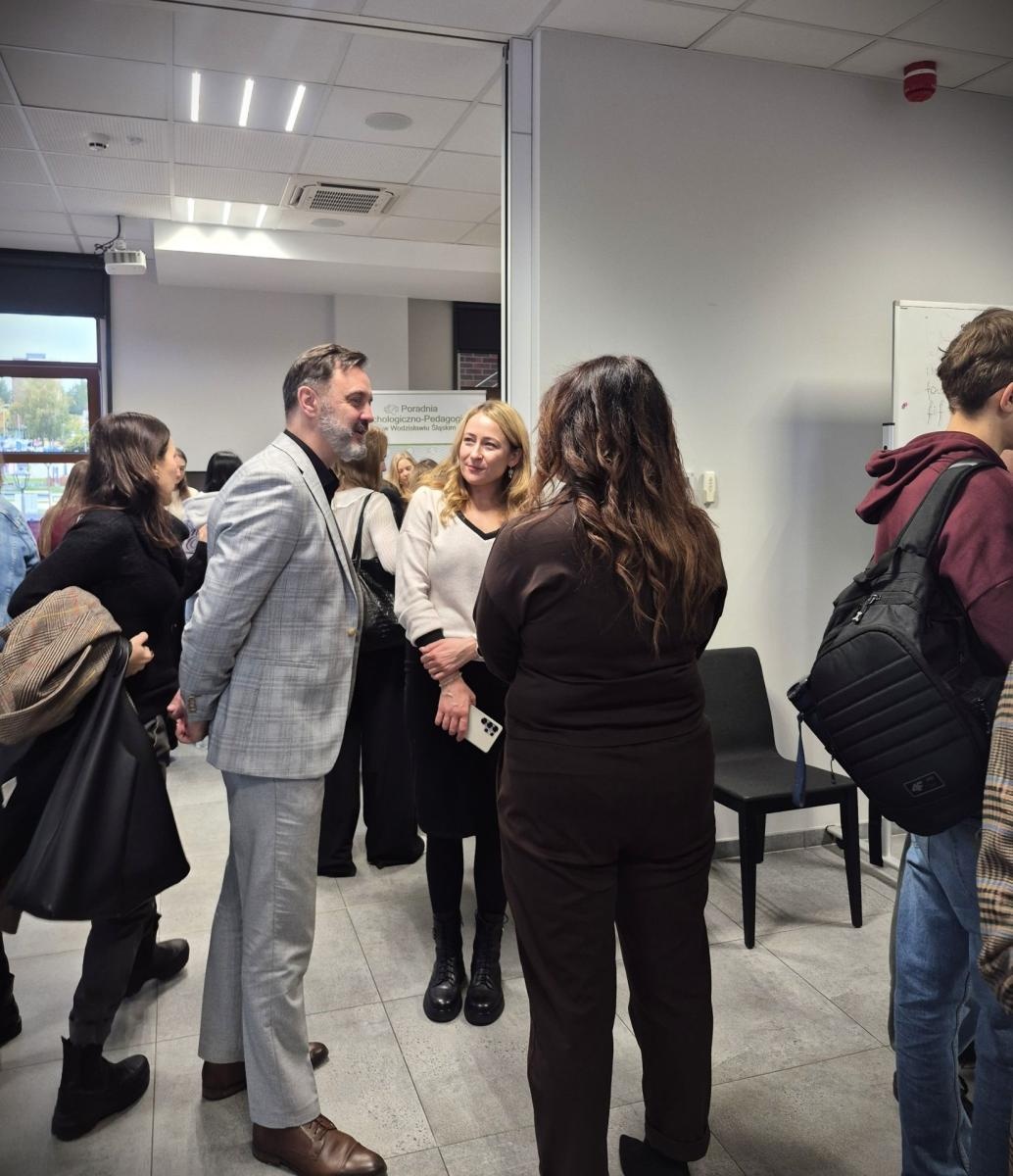 Zdjęcie w galerii na portalu naszwodzislaw.com: Stacja Relacja. Bilet do przyszłości młodych mieszkańców [FOTO] wiadomości z regionu