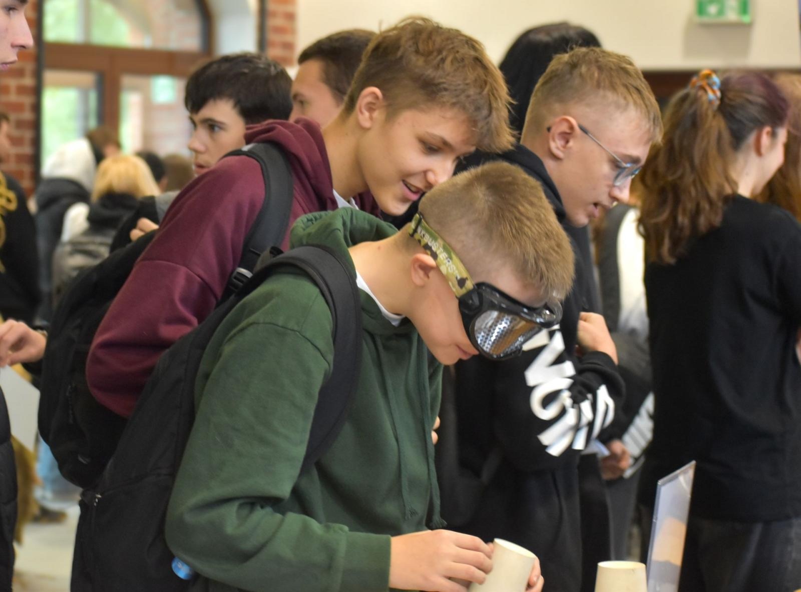 Zdjęcie w galerii na portalu naszwodzislaw.com: Stacja Relacja. Bilet do przyszłości młodych mieszkańców [FOTO] wiadomości z regionu